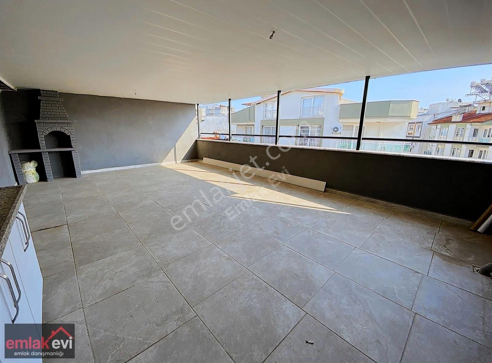 Emlak Evinden Fatih Mahallesinde Çift Teraslı 5+1 Dublex Daire - Görsel 2