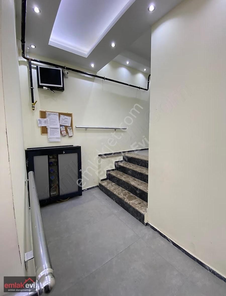 Emlak Evinden Fatih Mahallesinde Çift Teraslı 5+1 Dublex Daire - Görsel 30