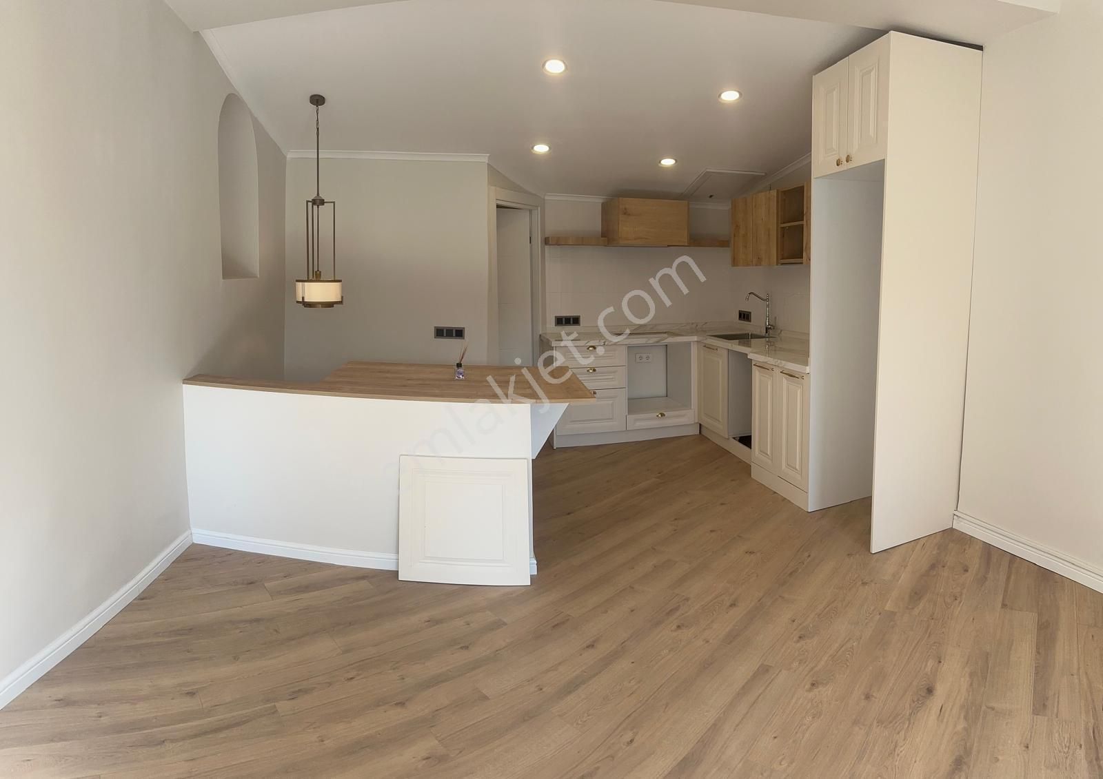 Şişli Harbiyede Full Tadilatı Yapılmış Satılık Bina - Görsel 13