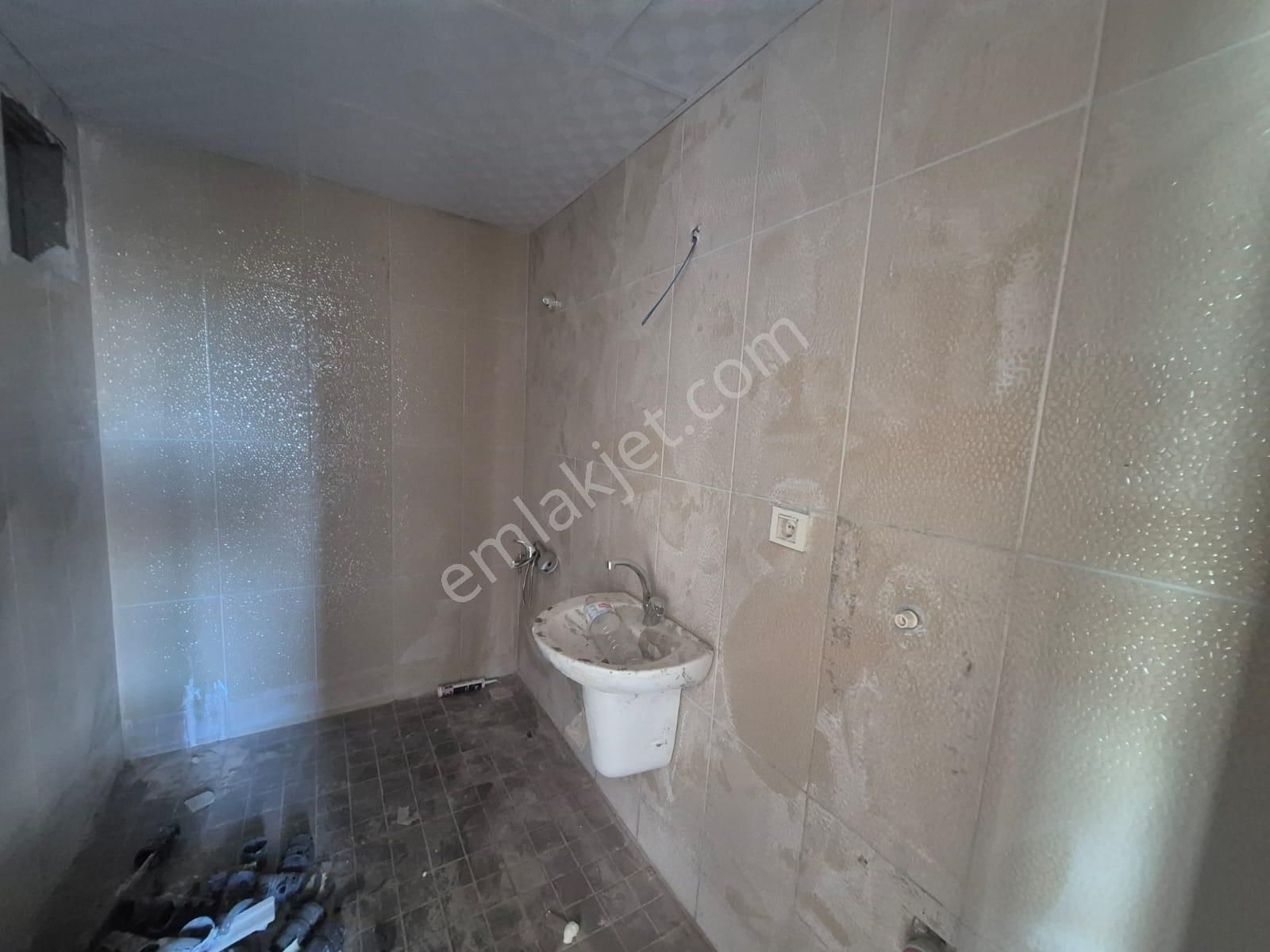 Satılık Yüzüncü Yıl Da 2+1 Kpm Çb Merkezi Lokasyonda 3400000 - Görsel 4