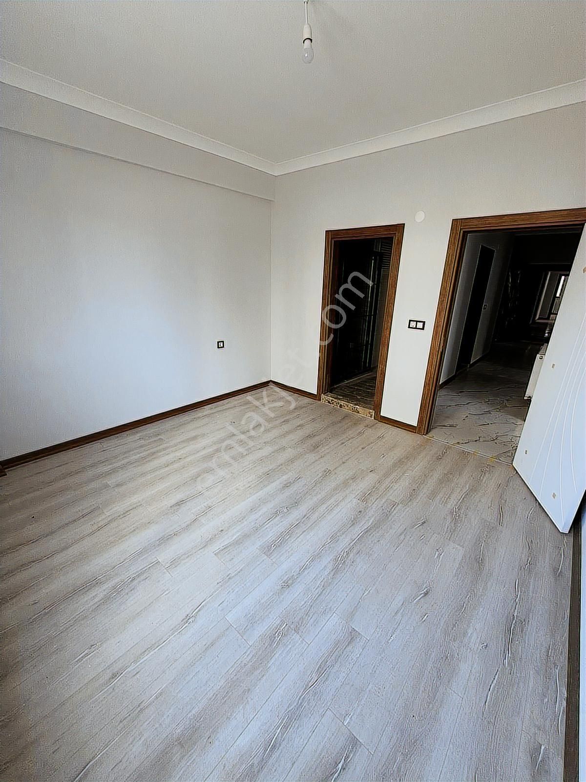 Bergama Gaziosmanpaşa Mahallesin'de Satılık 3+1 Daire - Görsel 22