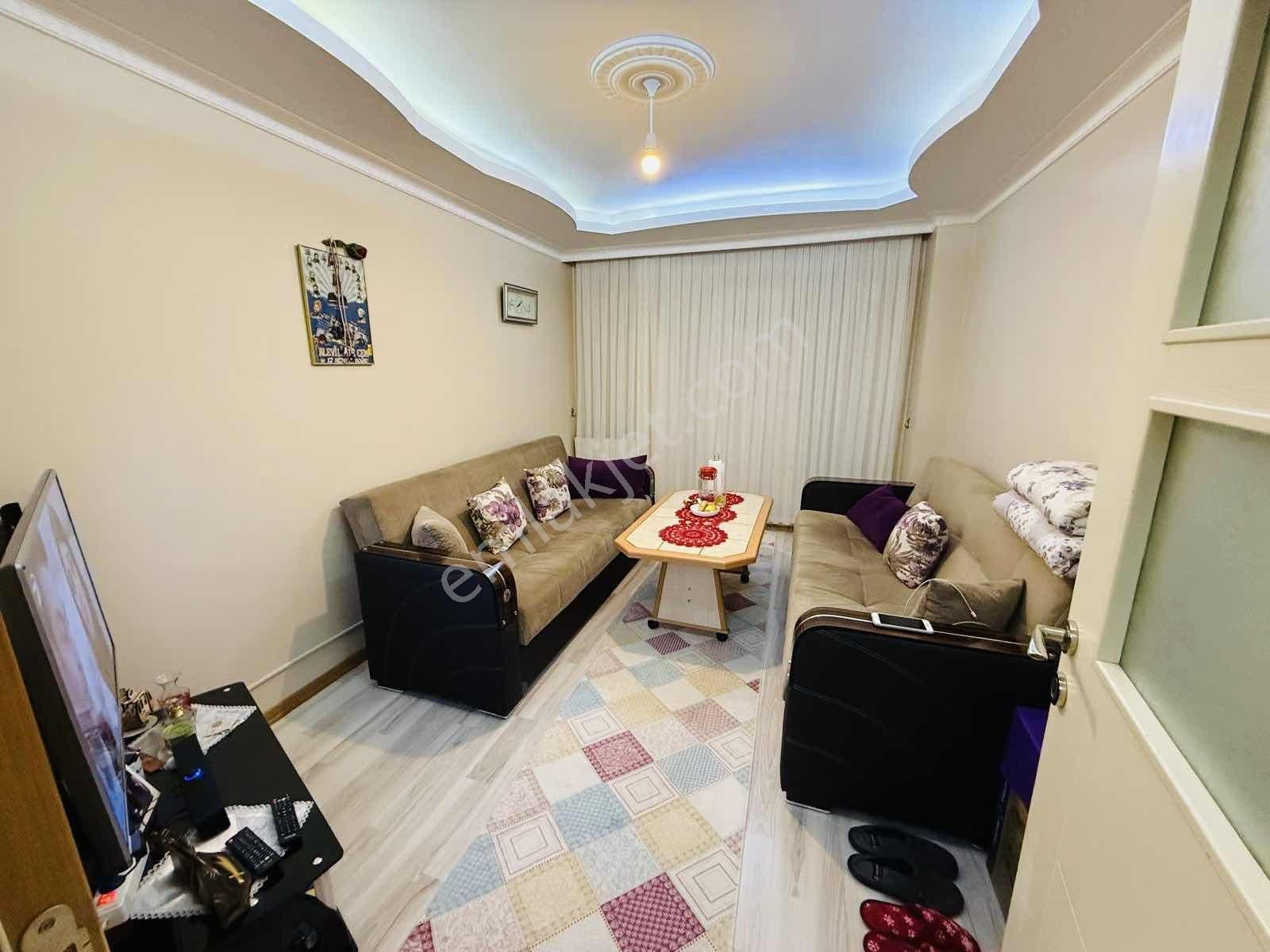 Mehmet Akif'te Yeni Yapı Yüksek Giriş 1+1 İskanlı Balkonlu - Görsel 3