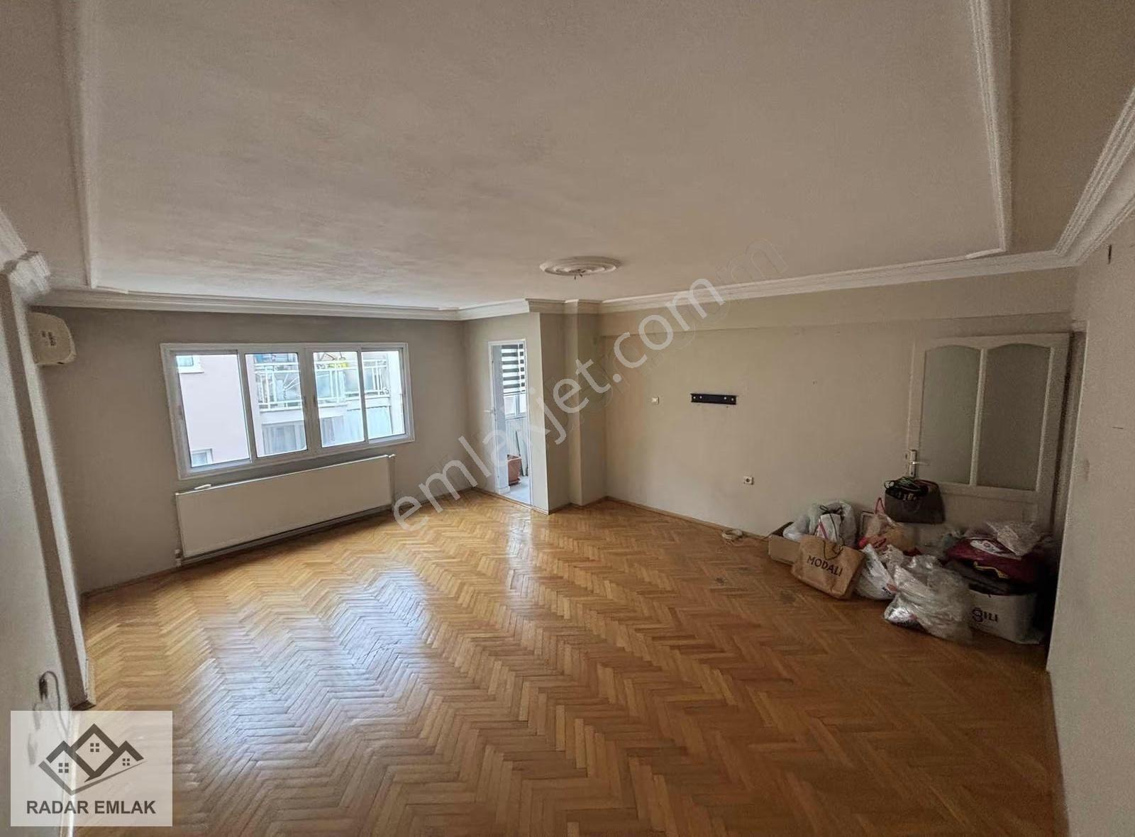 Maliyeciler Mahallesinde Site İçinde 3+1 130 M2 Kiralık Daire - Görsel 4