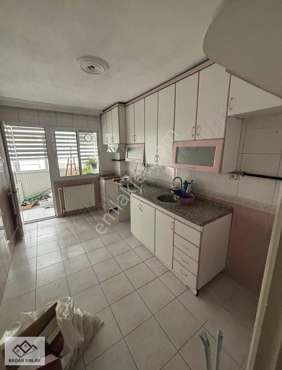 Maliyeciler Mahallesinde Site İçinde 3+1 130 M2 Kiralık Daire - Görsel 3