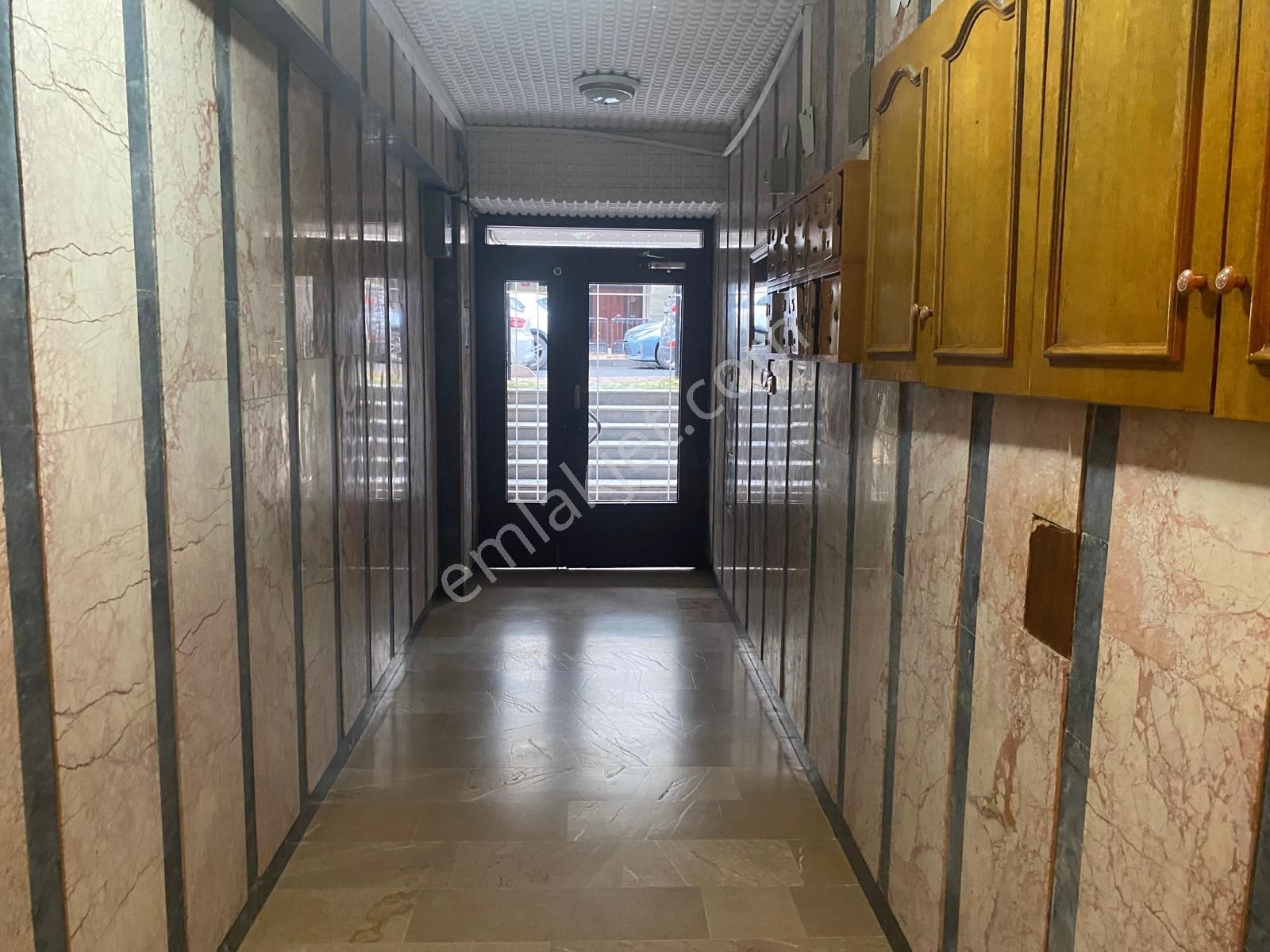 Bahçelievler Medicana Yakını 185 M² 1.kat 3+1 Açık Otoparklı - Görsel 18