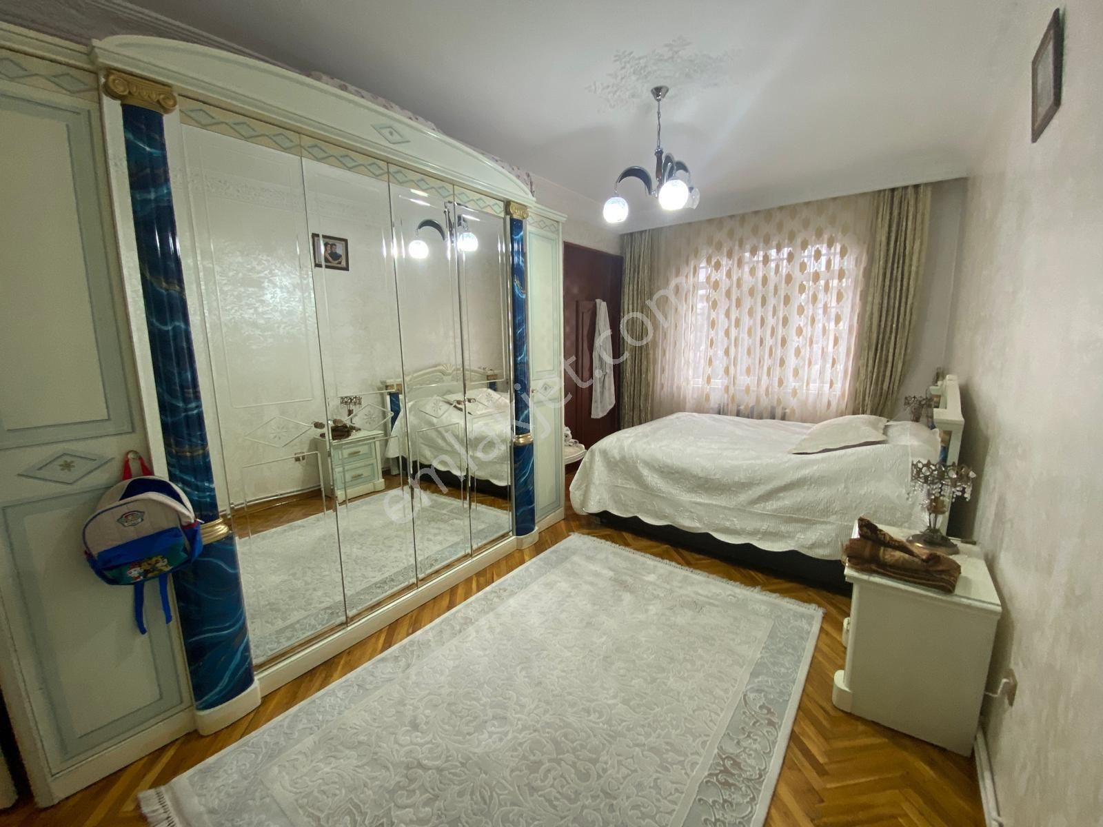 Bahçelievler Medicana Yakını 185 M² 1.kat 3+1 Açık Otoparklı - Görsel 6