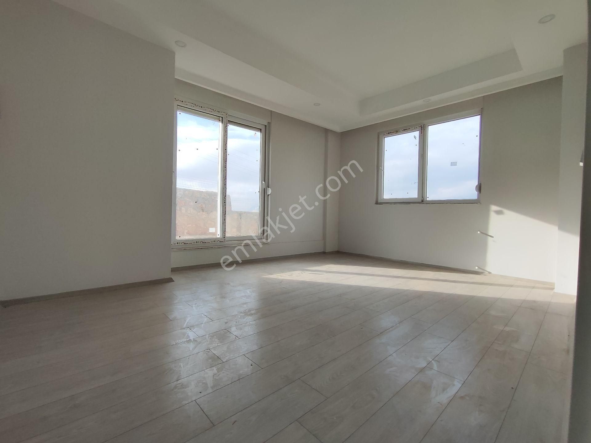 Müstakil Bahçesi Bulanan Yeni Şehir Hastane Dibinde 3+1 Bahçe Dubleks - Görsel 9