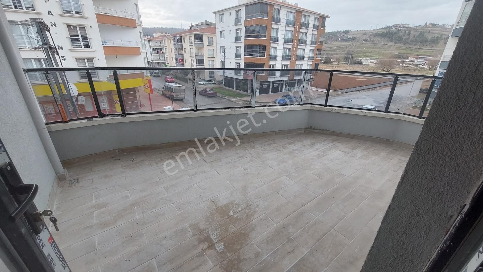 Sincan Yenikent Sıfır Bina 3+1 Ara Kat Asansörlü Geniş Balkonlu - Görsel 28