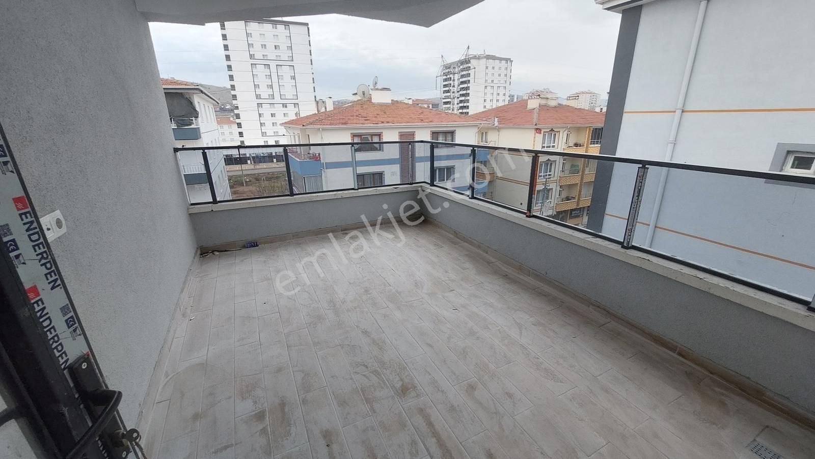 Sincan Yenikent Sıfır Bina 3+1 Ara Kat Asansörlü Geniş Balkonlu - Görsel 34