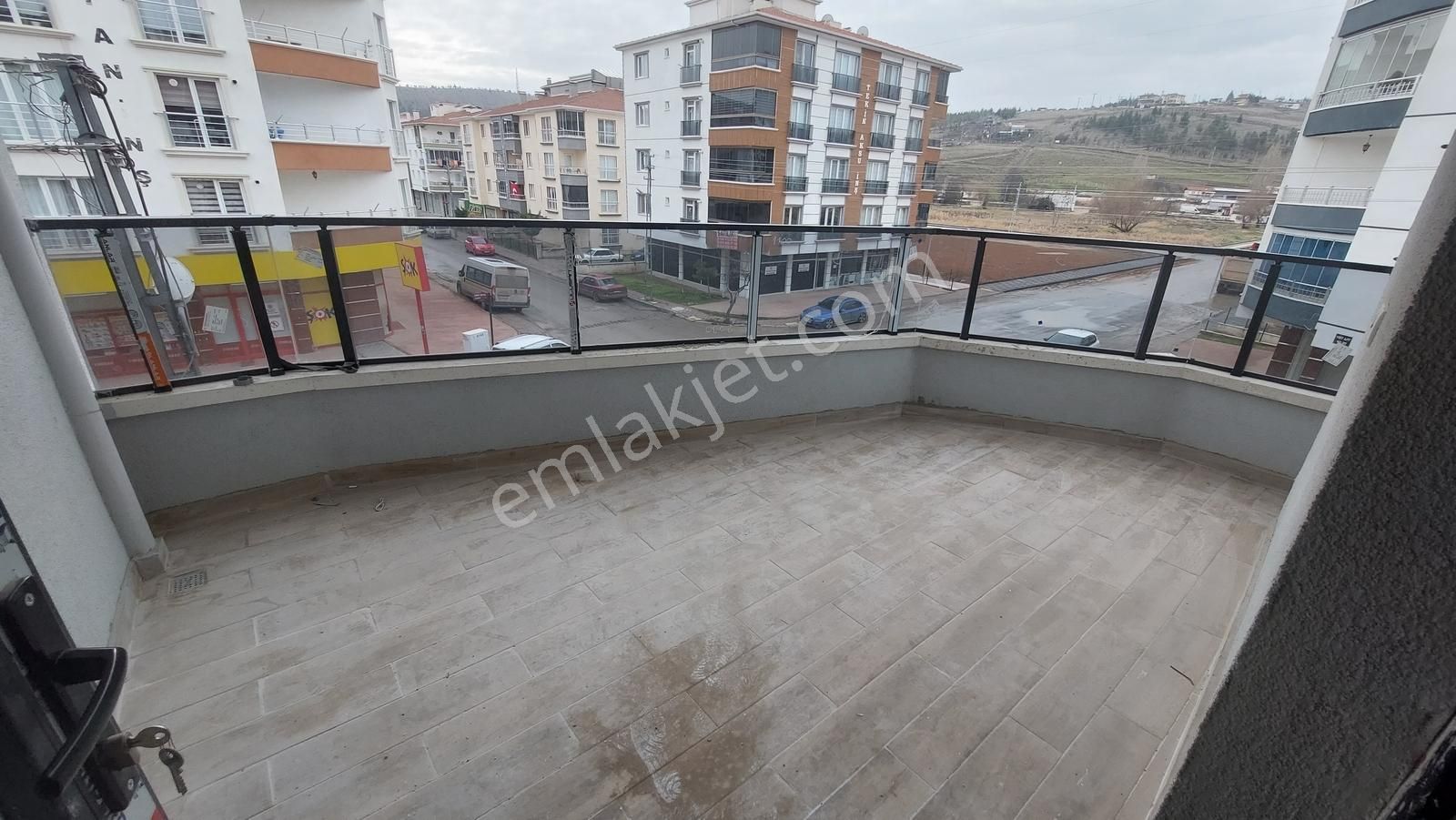 Sincan Yenikent Sıfır Bina 3+1 Ara Kat Asansörlü Geniş Balkonlu - Görsel 33