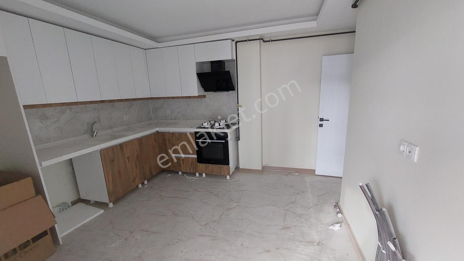 Sincan Yenikent Sıfır Bina 3+1 Ara Kat Asansörlü Geniş Balkonlu - Görsel 9