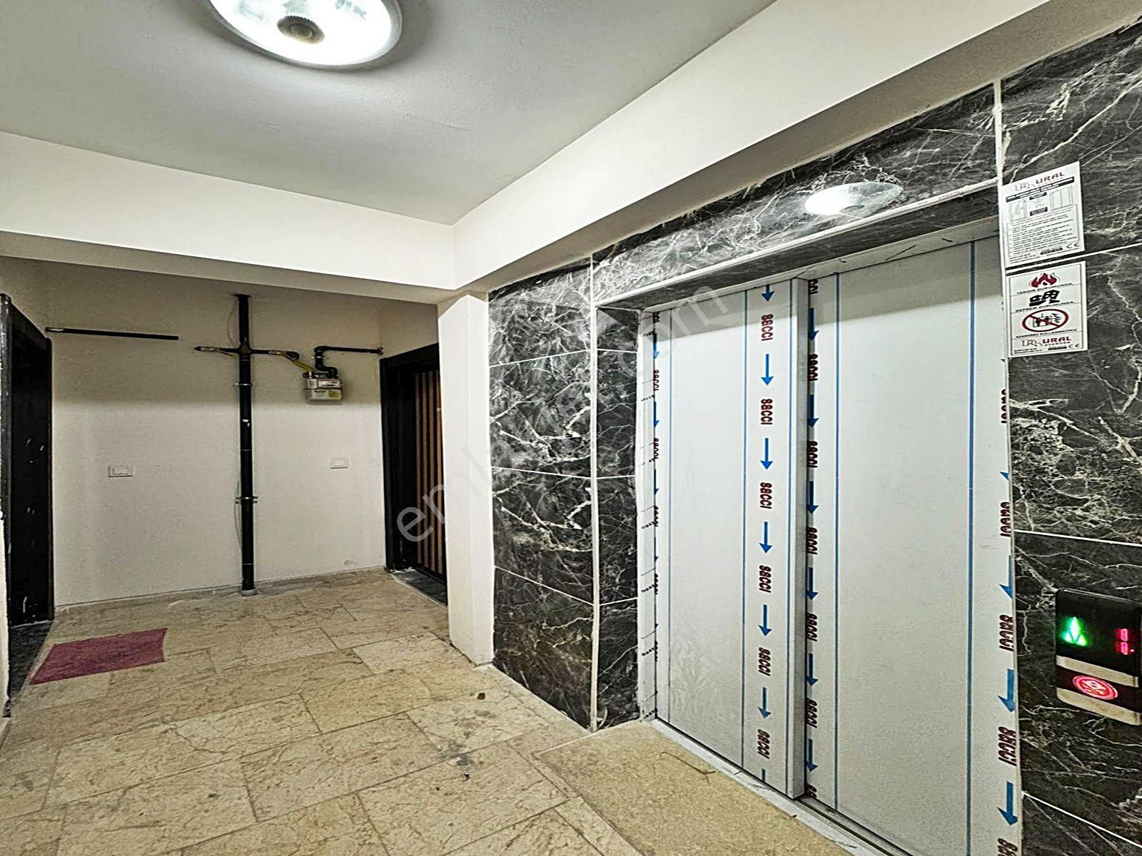 Cadde34'den Çınar Koruparkın Dibinde Sıfır Ebeveyn Banyolu Asansörlü 2+1 Satılık Arakat Daire! - Görsel 18