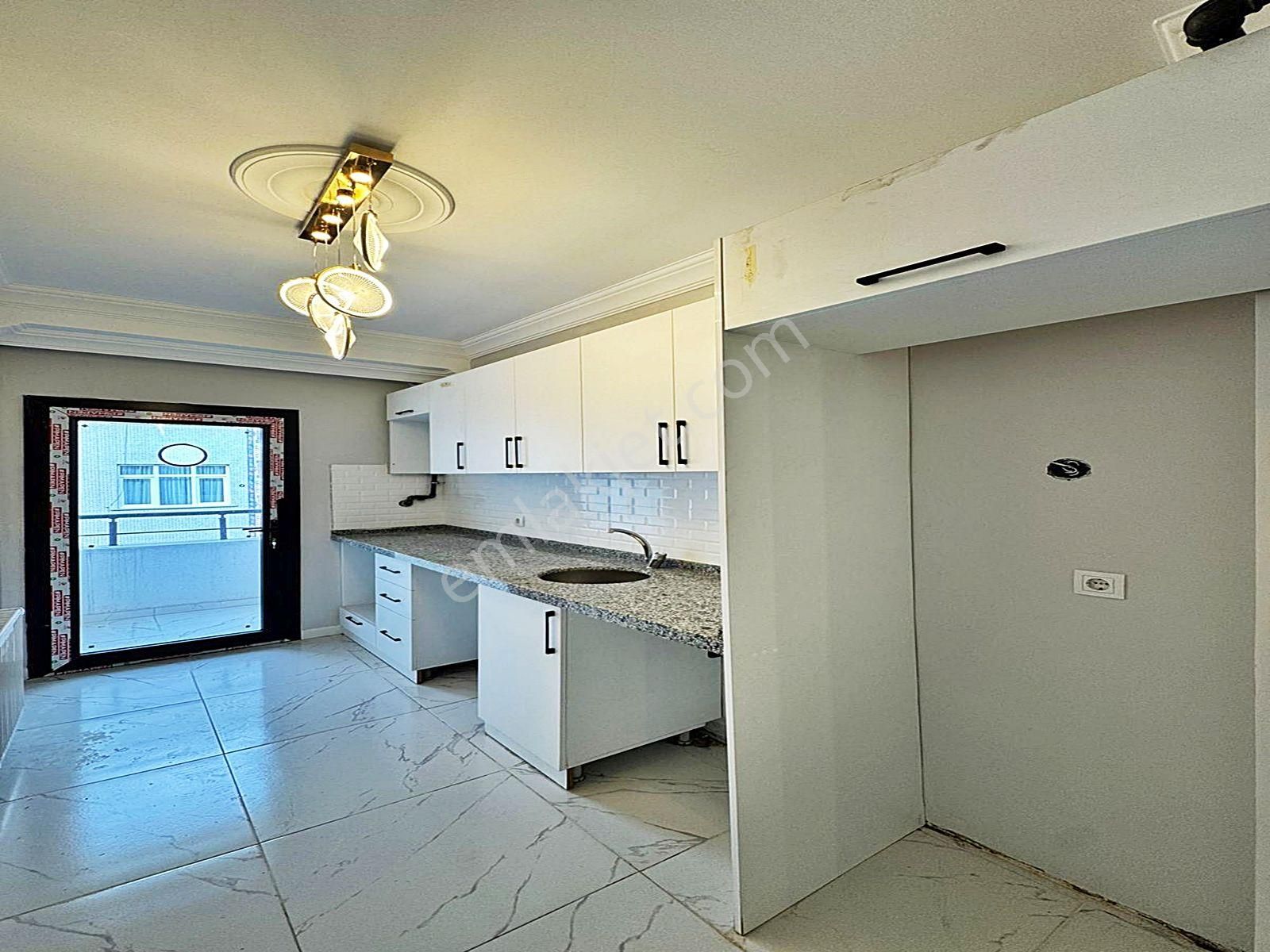 Cadde34'den Çınar Koruparkın Dibinde Sıfır Ebeveyn Banyolu Asansörlü 2+1 Satılık Arakat Daire! - Görsel 8