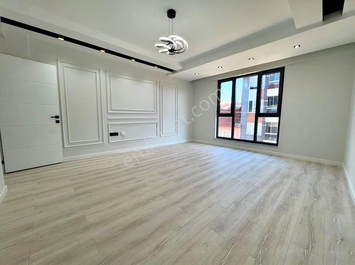 Şirinevler'de Sahibinden Kiralık 2+1 Daire Sahibi İletişim: ○𝟝𝟛𝟠' 𝟐𝟑𝟑' 𝟡𝟟𝟛○ - Görsel 5
