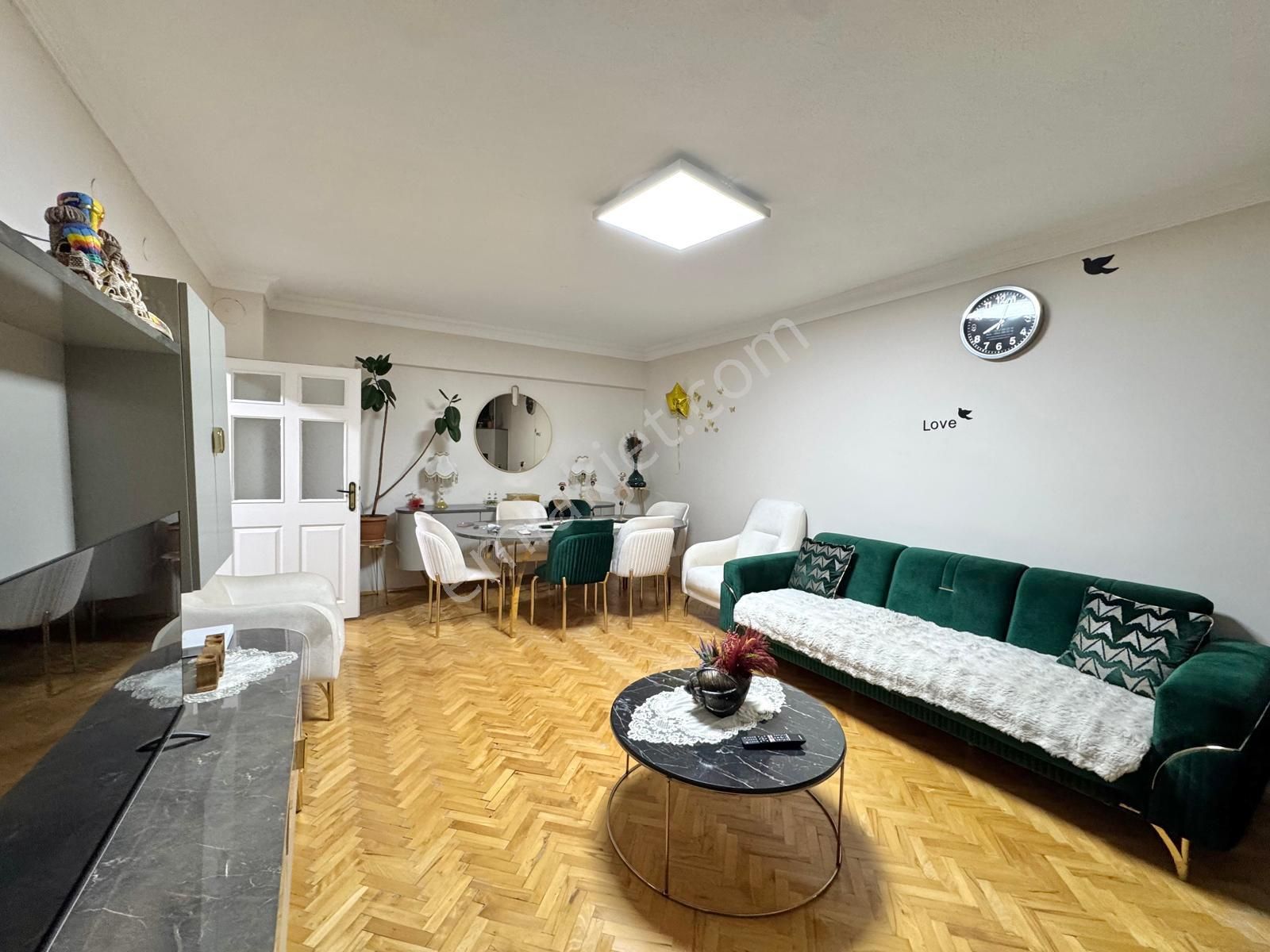 Kalecik Emlak'tan Mimar Sinan Mahallesinde 3+1 2.kat Güney Cephe Daire - Görsel 6