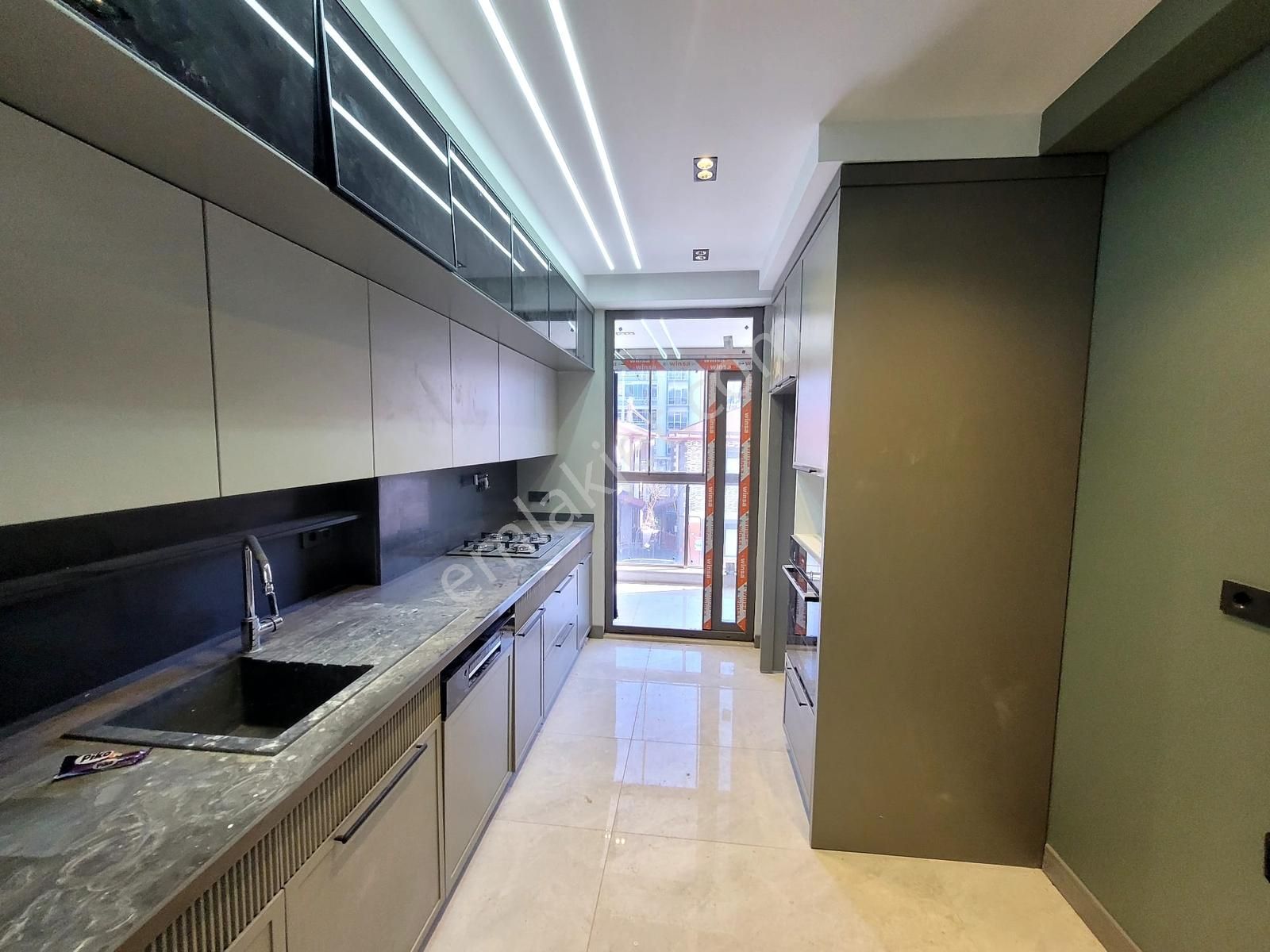 Cumhuriyet Mah.de Ara Kat Ön Cephe Sıfır Ultra Lüks 3+1 Daire - Görsel 33