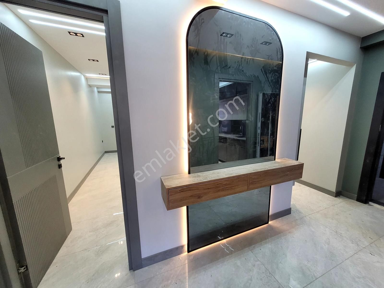 Cumhuriyet Mah.de Ara Kat Ön Cephe Sıfır Ultra Lüks 3+1 Daire - Görsel 12