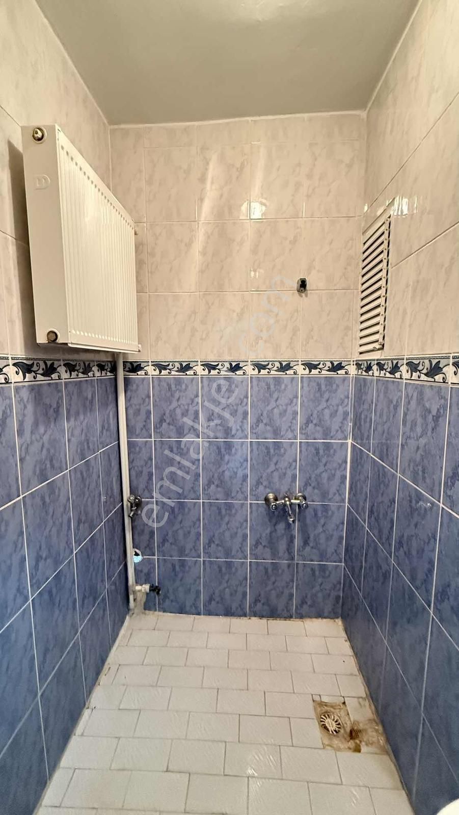 Menderes Blokların Da 2+1 Kat 1 Ön Cadde Üstü 80 M2 Kombili - Görsel 12