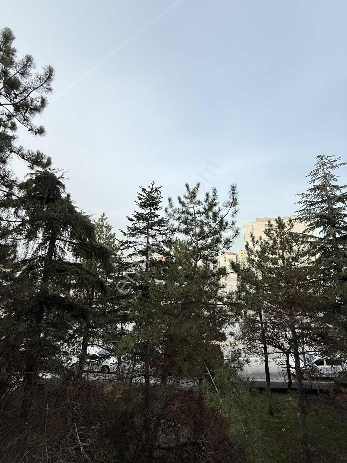 Menderes Blokların Da 2+1 Kat 1 Ön Cadde Üstü 80 M2 Kombili