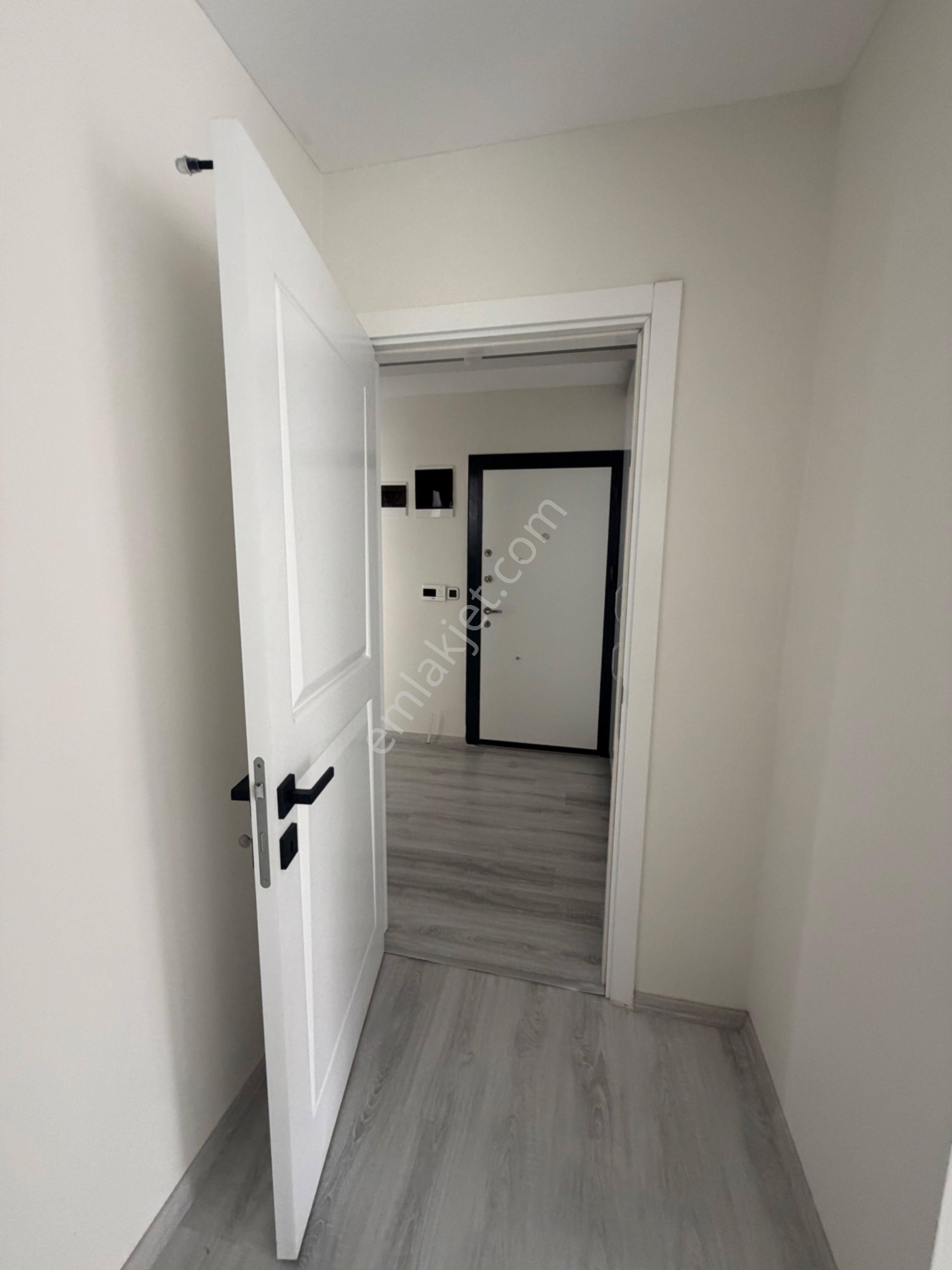 Atik Mahallesinde Kiralık Daire - Görsel 17