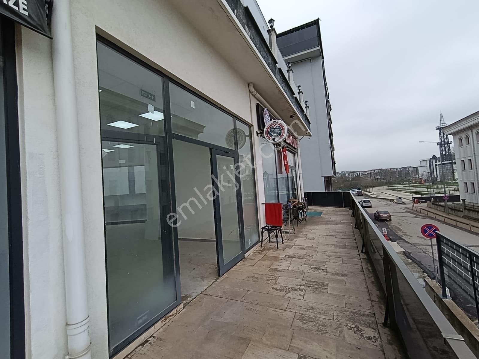 Kartepe Fsm Kaymakamlık Yanı Tabela Değeri Yüksek Kiralık Dükkan - Görsel 3