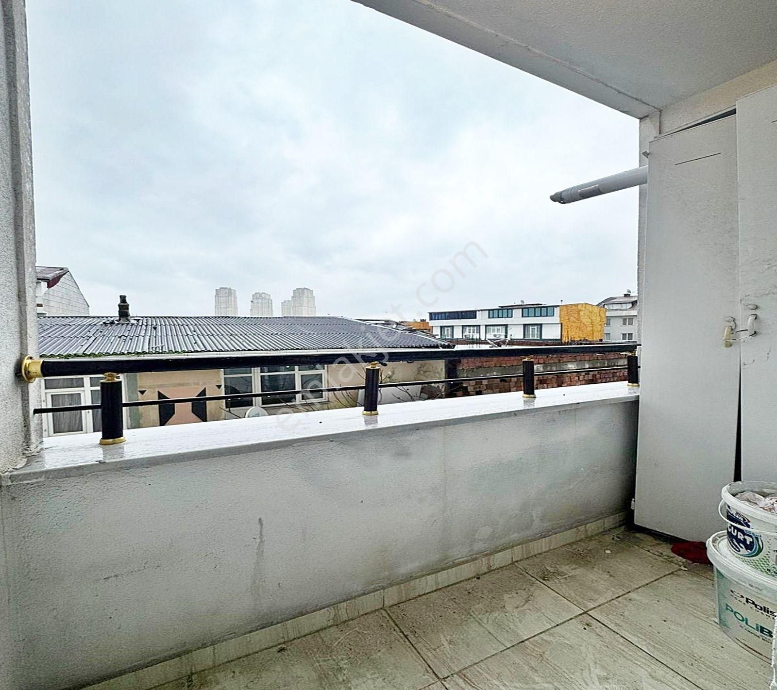 Metrobüse Yakın 5 Dakika Mesafede 1.kat 2+1 100m2 2.850.0000 Tl - Görsel 20