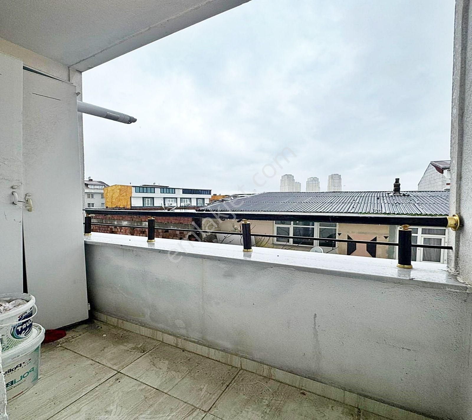 Metrobüse Yakın 5 Dakika Mesafede 1.kat 2+1 100m2 2.850.0000 Tl - Görsel 28