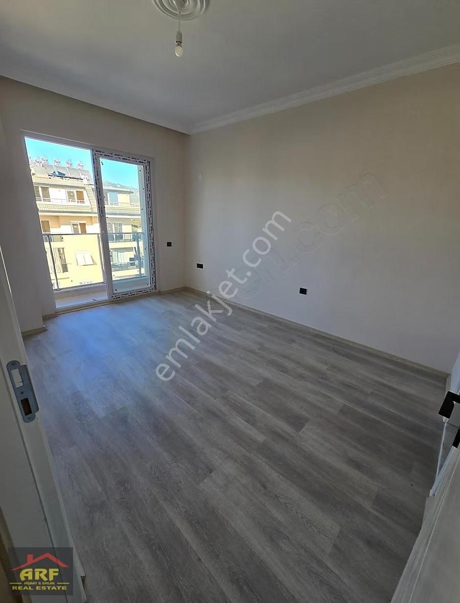 Payallarda Satılık | Ebeveyn Banyolu, Geniş 2+1 Ara Kat Daire - Görsel 6