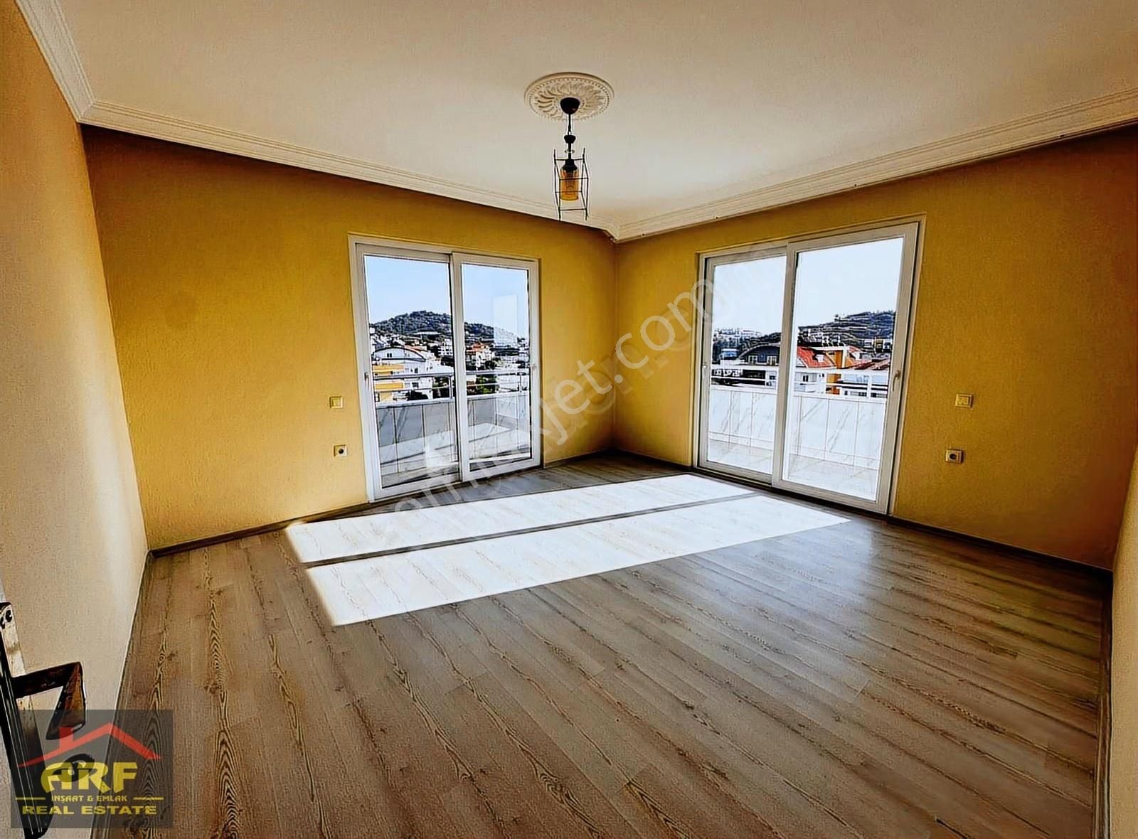 Konaklıda Satılık 3+1 Dubleks | Deniz & Doğa Manzaralı | Ayrı M - Görsel 2