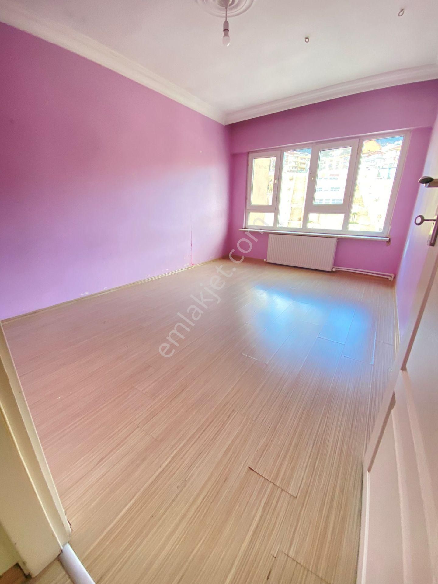 Bursa Yıldırım Yeni Mahallede 2+1 85m2 3.(arakat) Kombili Manzaralı - Görsel 8