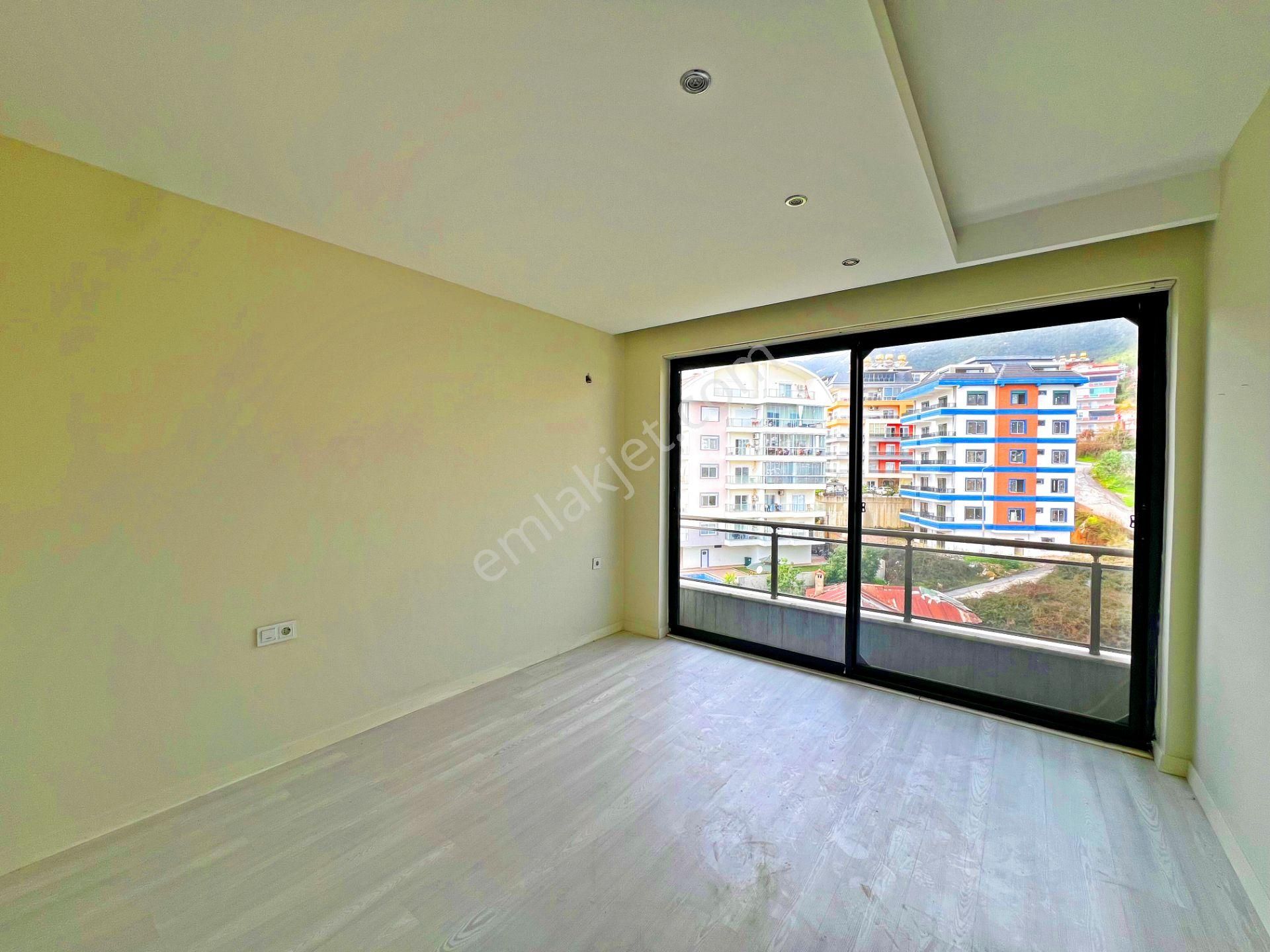 Alanya Obada Satılık 5+1 Site İçi Havuzlu Lüks Dubleks Daire - Görsel 15
