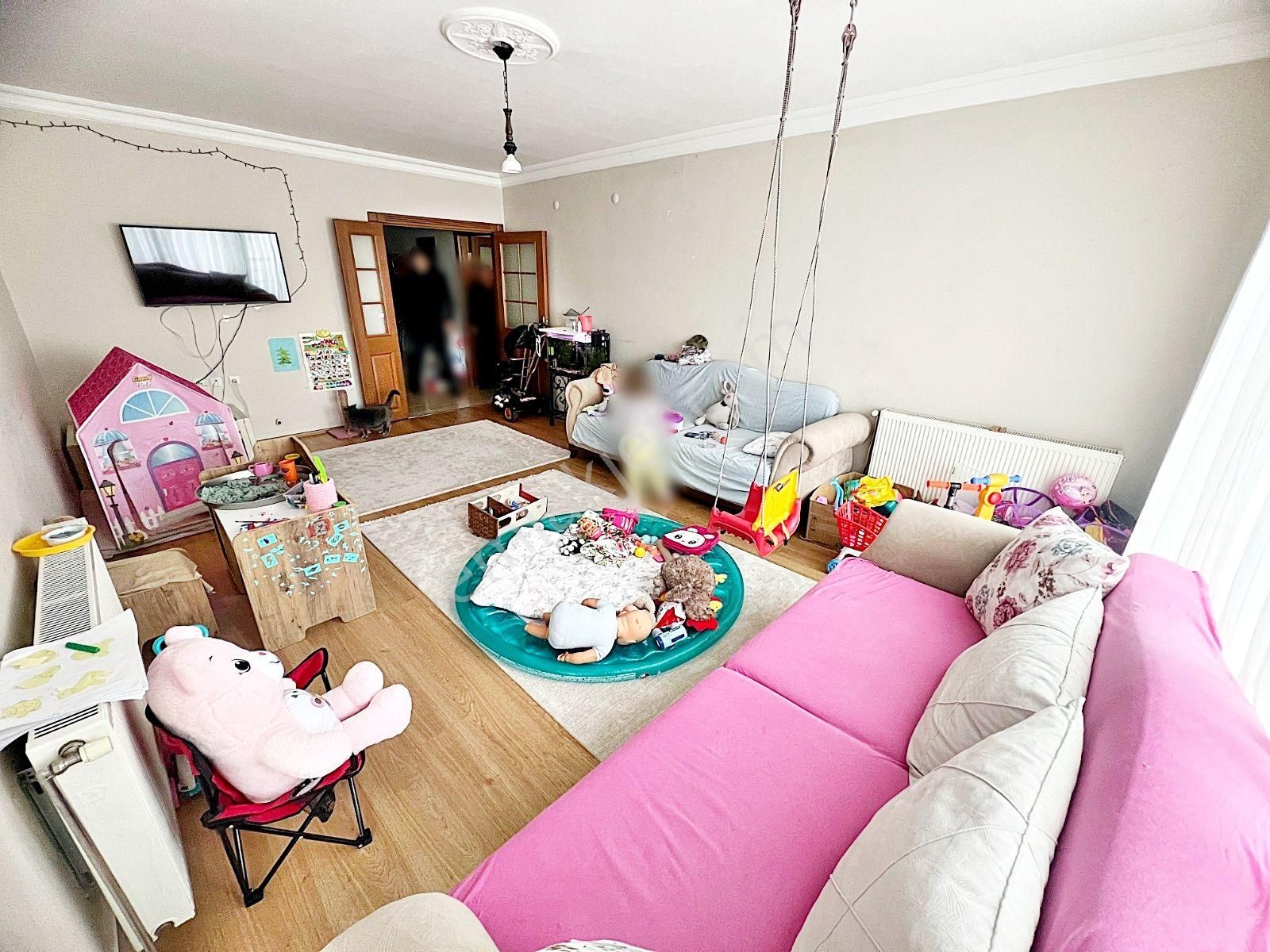 Veranka Invest'den Arakat Selim Cad. Üzeri Masrafsız Ön Cephe Acill Satılık 3+1 Daire - Görsel 5