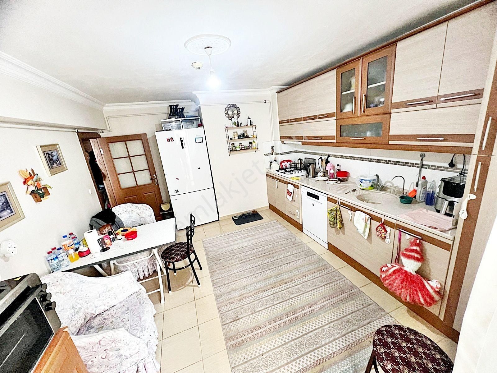 Veranka Invest'den Arakat Selim Cad. Üzeri Masrafsız Ön Cephe Acill Satılık 3+1 Daire