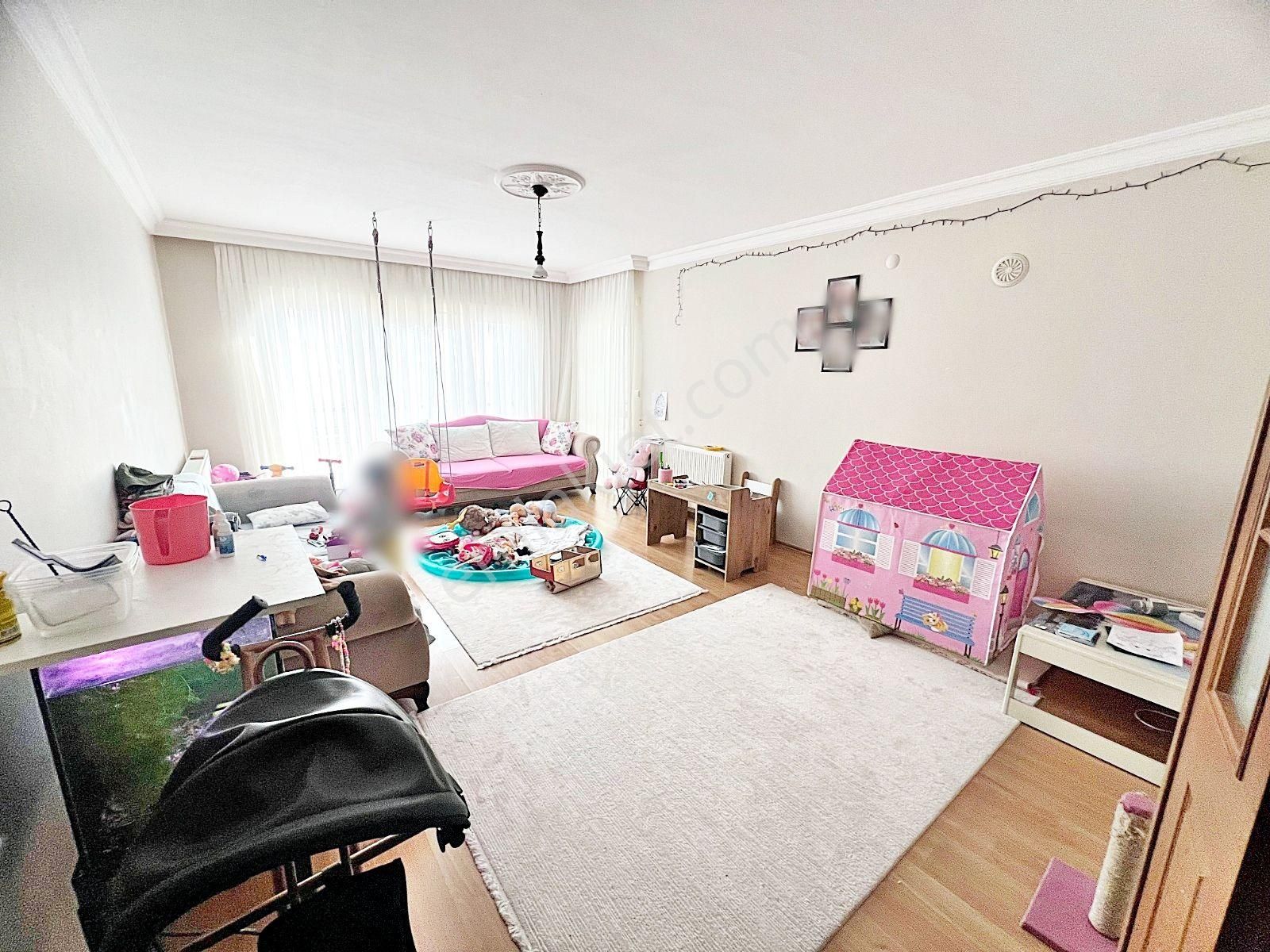 Veranka Invest'den Arakat Selim Cad. Üzeri Masrafsız Ön Cephe Acill Satılık 3+1 Daire - Görsel 4