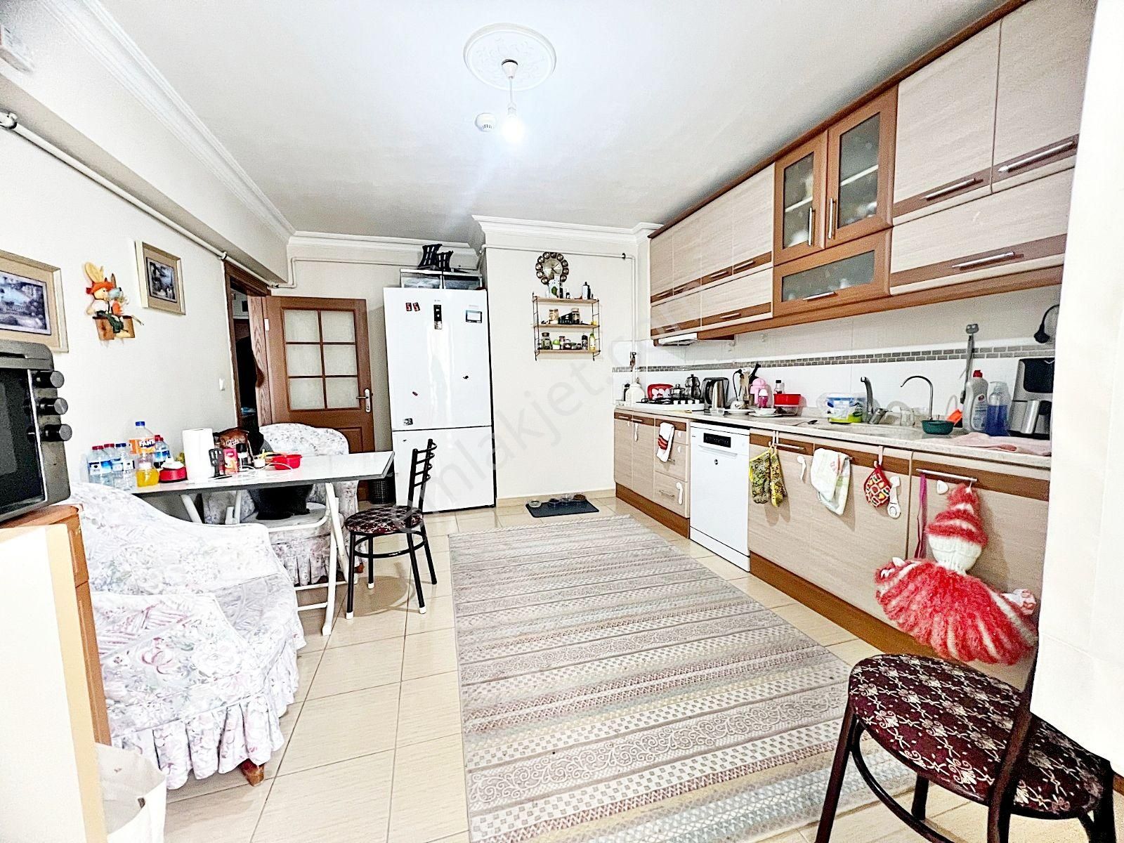 Veranka Invest'den Arakat Selim Cad. Üzeri Masrafsız Ön Cephe Acill Satılık 3+1 Daire - Görsel 2