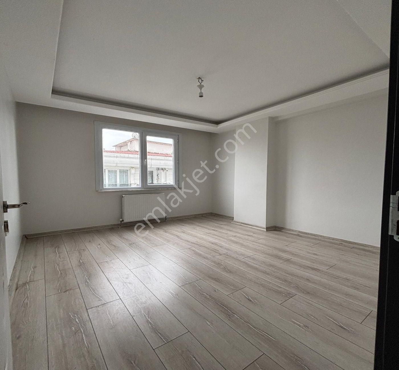 Batı Yapıdan Metrobüse 10 Dk Yürüme Mesfesi Kiralık 25 Bin - Görsel 2