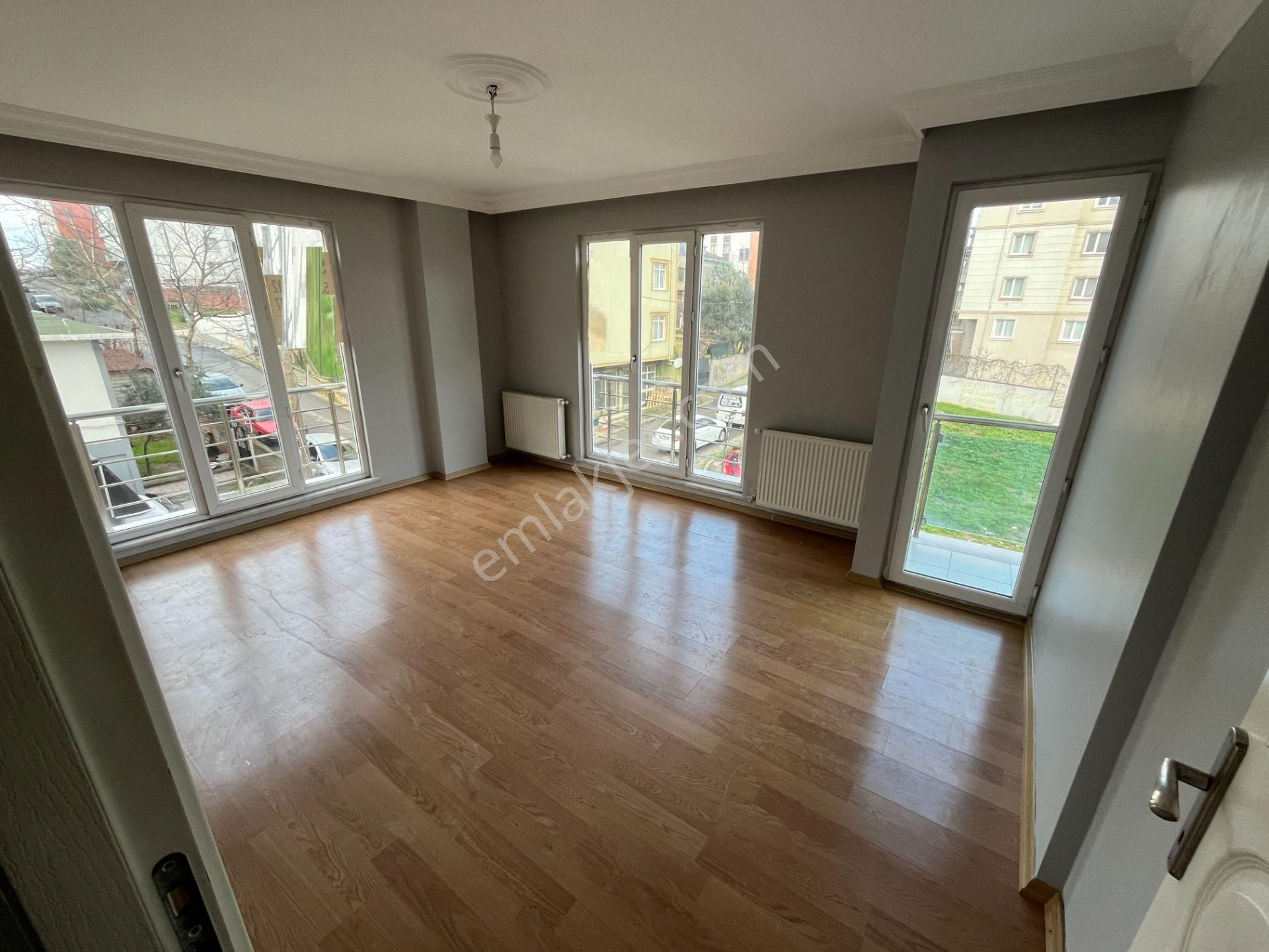 Ümraniye Esenkent Mahallesinde Asansörlü Krediye Uygun 2+1 Daire