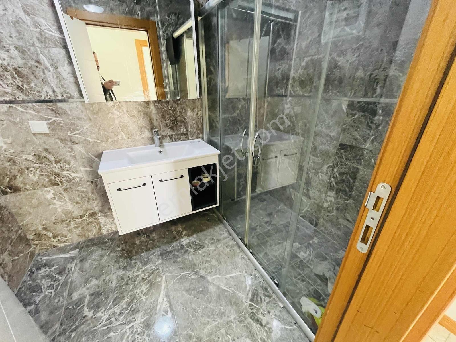 Baranoğlu Emlak Tepe Yolu Üzerinde Bağcı Sitesi 2+1 Daire - Görsel 31