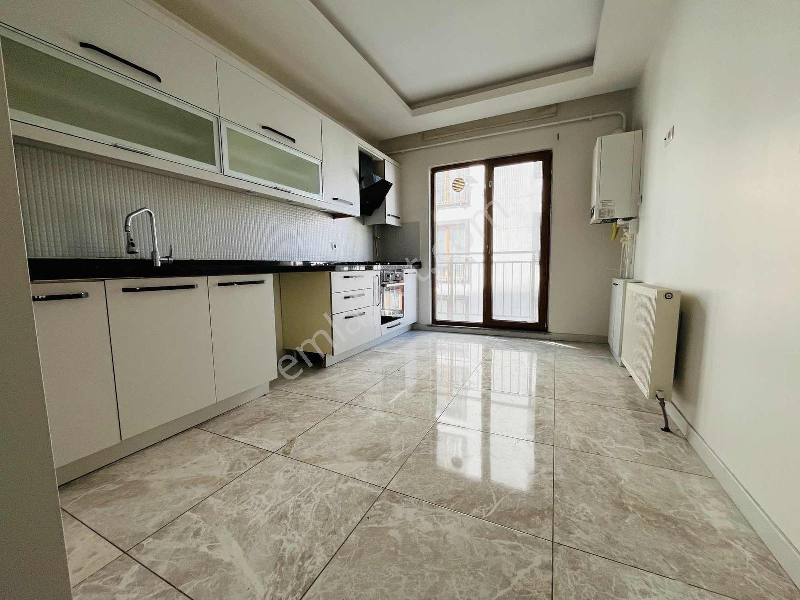Baranoğlu Emlak Tepe Yolu Üzerinde Bağcı Sitesi 2+1 Daire - Görsel 25