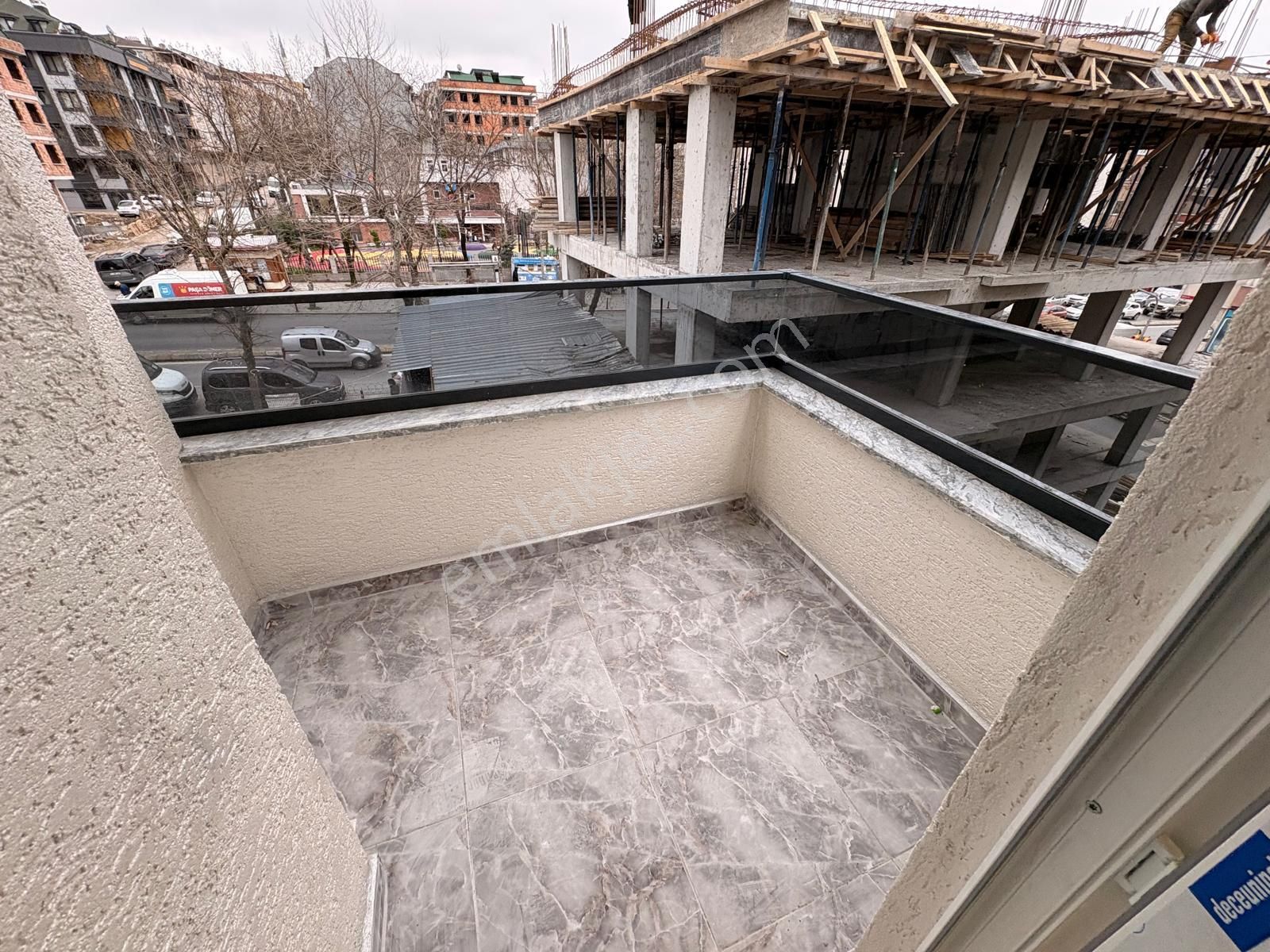 Güven Emlak Tan Oturuma Hazır Metrobüse 10 Dk Ara 2+1 Ara Kat Daire - Görsel 9