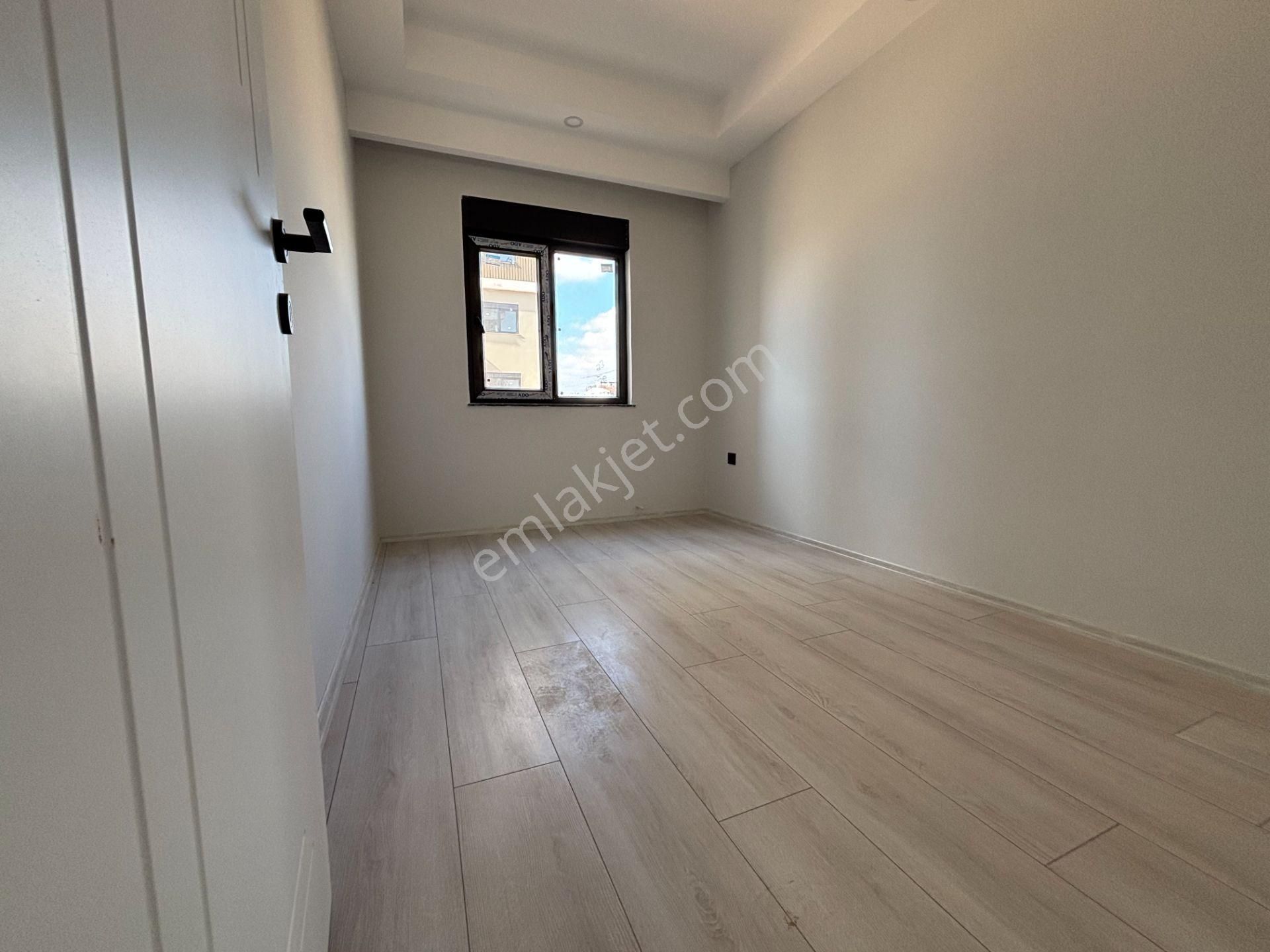 Cadde Üzerinde Yüzme Havuzu Ve Çocuk Oyun Alanı Bulunan Katta 3+1 Daire - Görsel 11