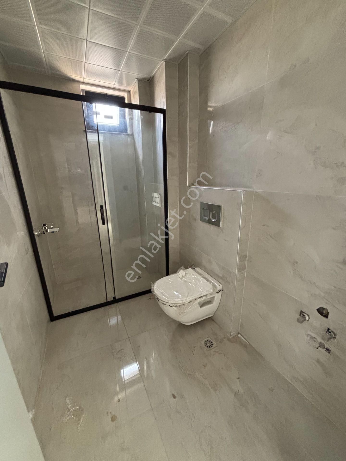 Cadde Üzerinde Yüzme Havuzu Ve Çocuk Oyun Alanı Bulunan Katta 3+1 Daire - Görsel 18