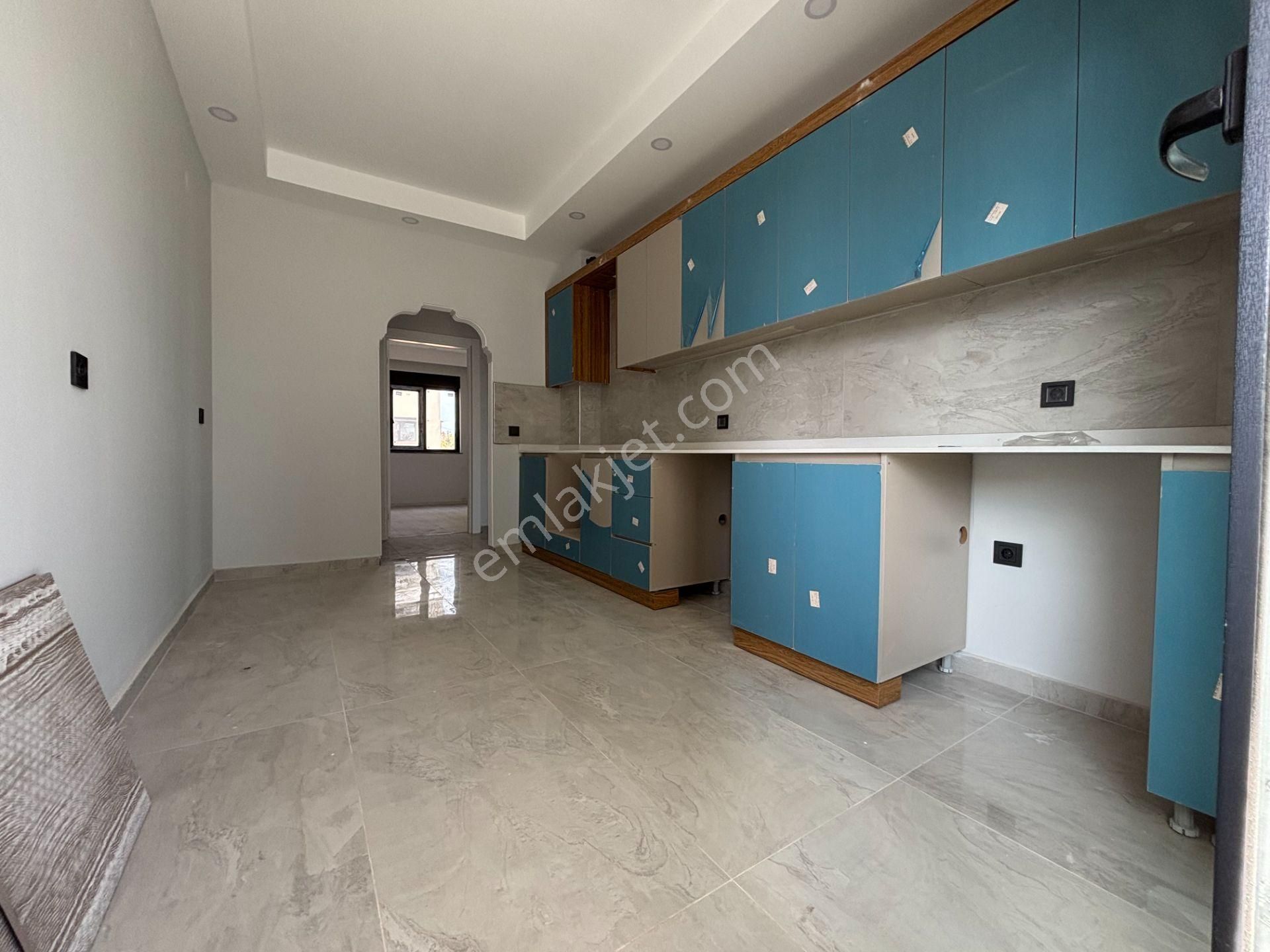 Cadde Üzerinde Yüzme Havuzu Ve Çocuk Oyun Alanı Bulunan Katta 3+1 Daire - Görsel 7