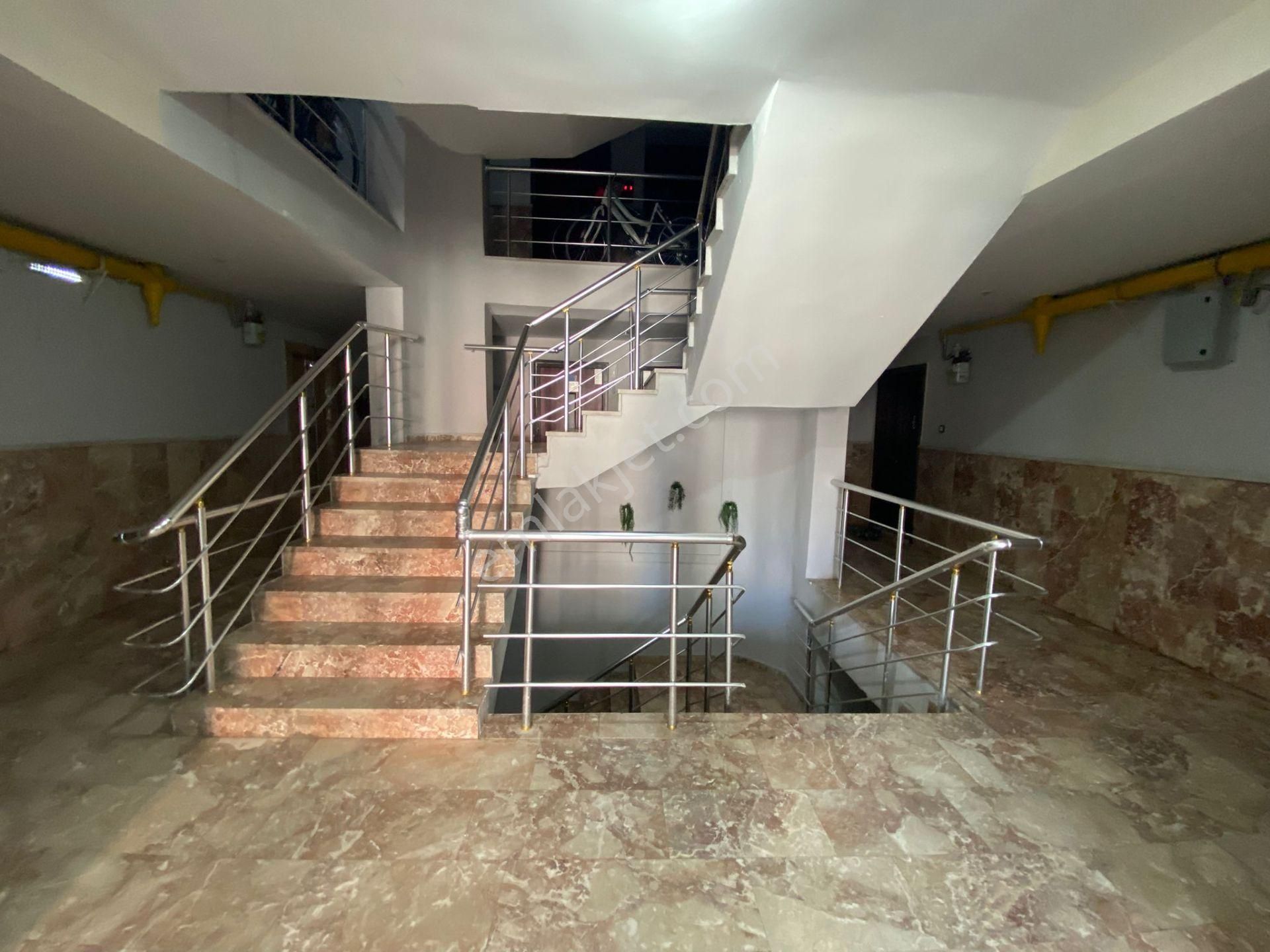 Batıkent Çakırlar Site İçinde 3+1 Satılık Daire - Görsel 7