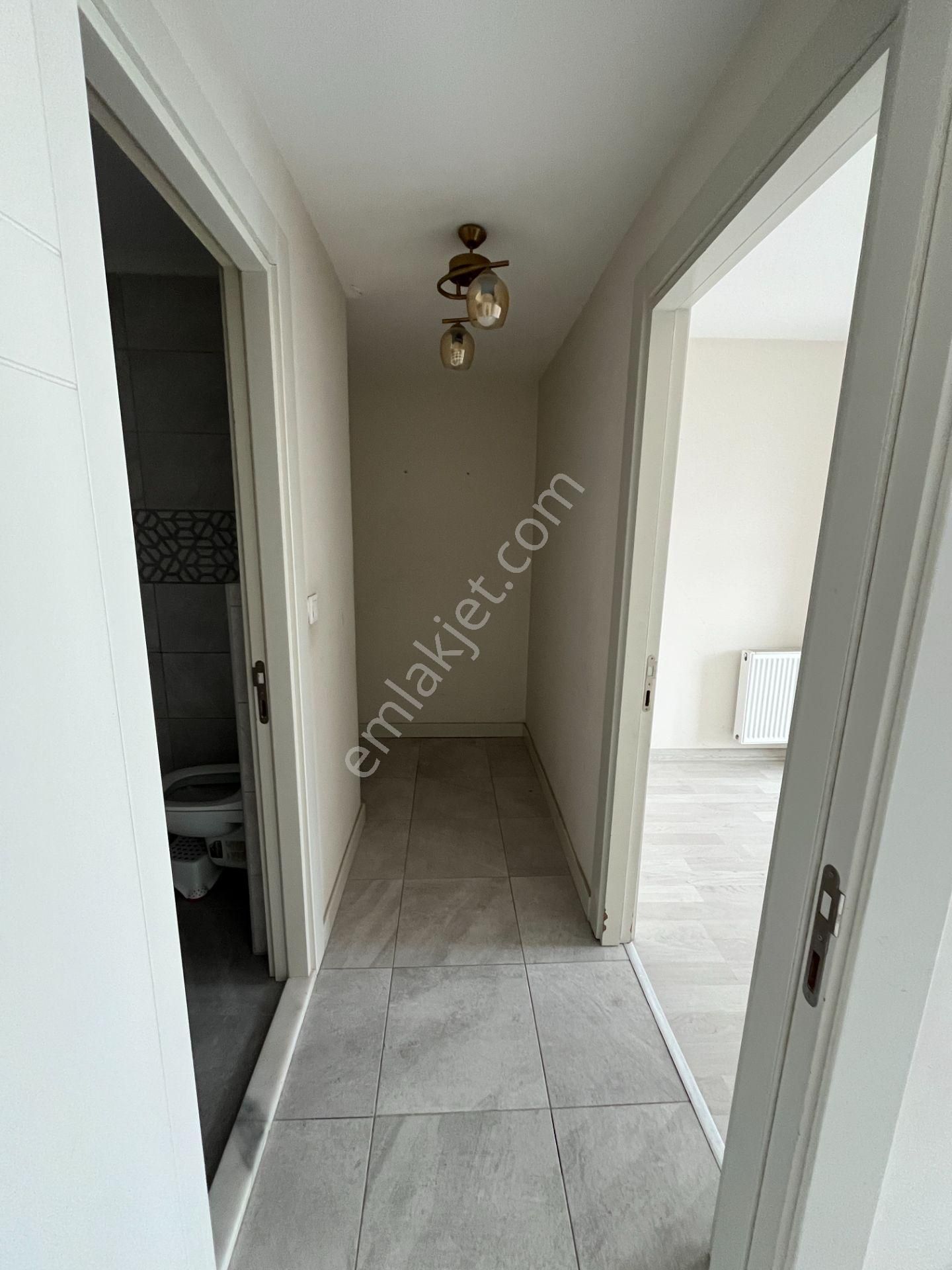 Çekmeköy'de Otoparklı Ve Havuzlu Lüks Site İçinde 2+1 Süperdaire - Görsel 23