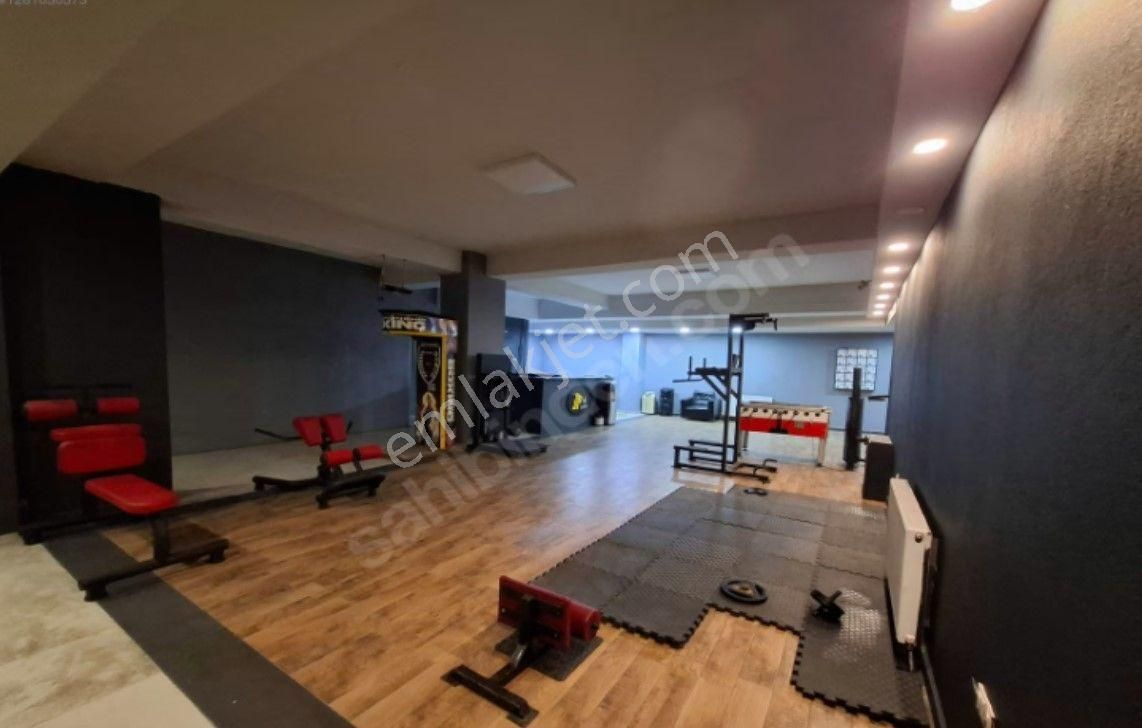 Çekmeköy'de Otoparklı Ve Havuzlu Lüks Site İçinde 2+1 Süperdaire - Görsel 8