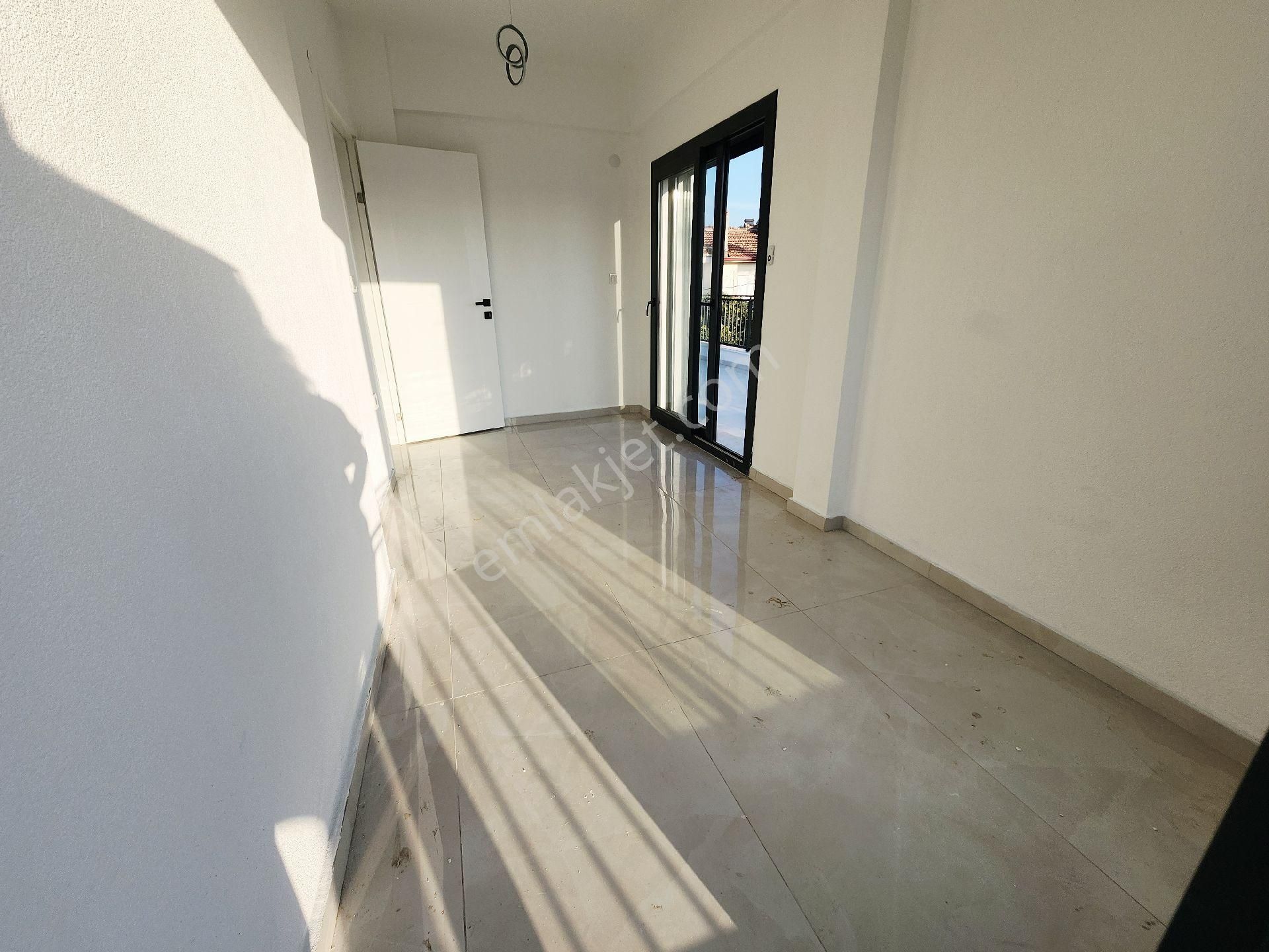 Avm Ve Plaj'a Yürüme Geniş - Görsel 19