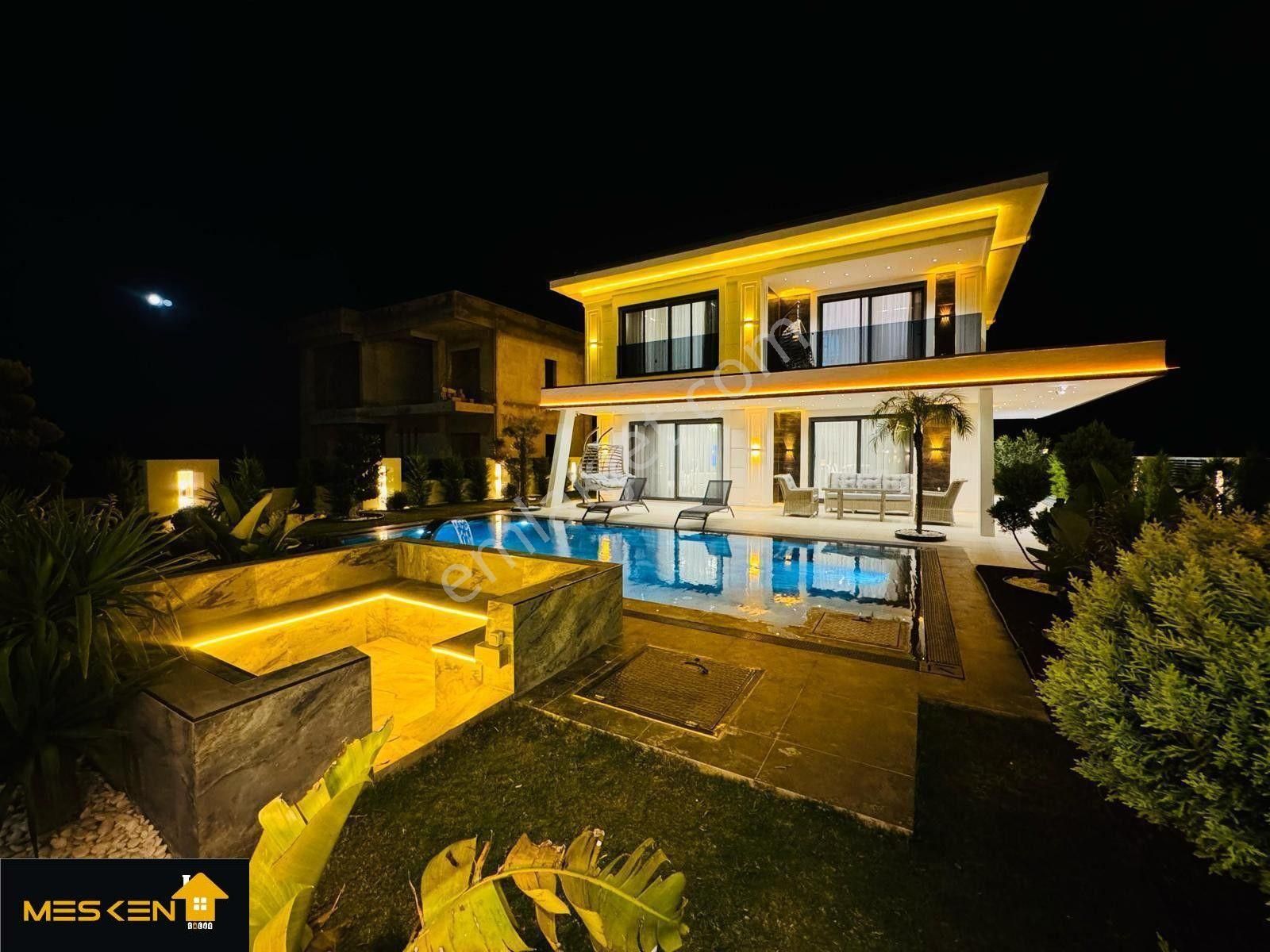 Didim Efeler Mah.'de Emsalsiz Lüks,emsalsiz İhtişam, Tam Müstakil Villa