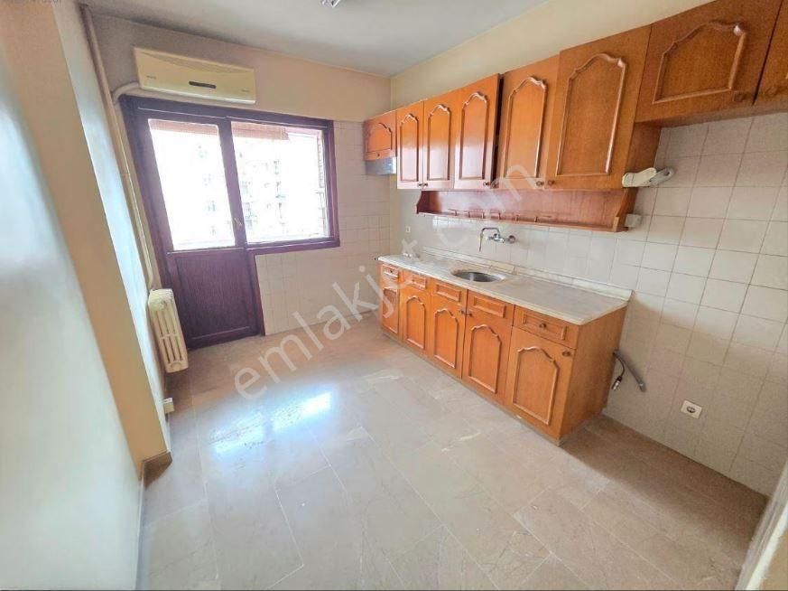 Bostancı Şenesenevler'de Yatırımlık 65 M2 Arsa Payı Olan 3+1 Daire Kadıköy İstanbul - Görsel 3