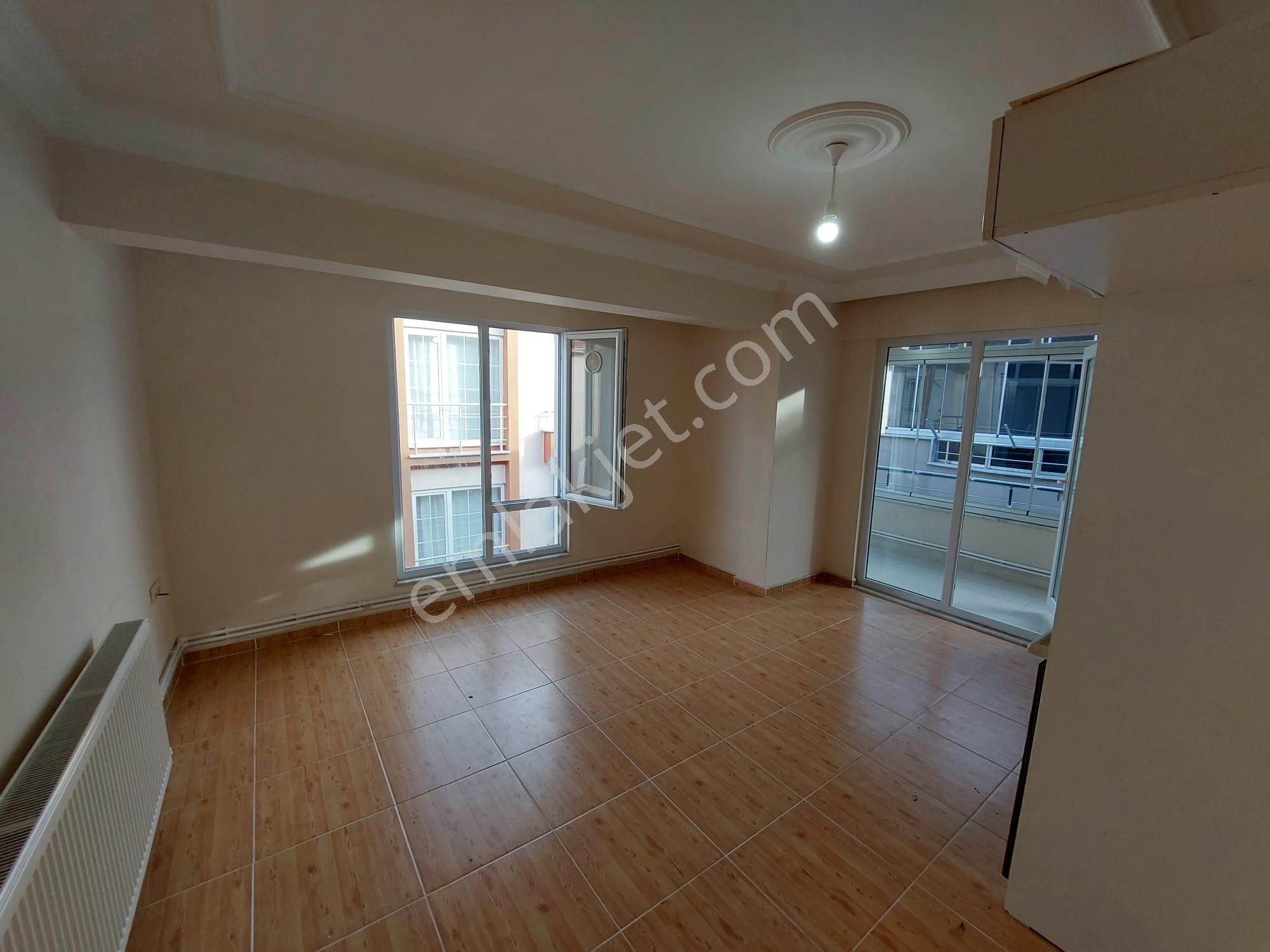 Karasu 32 Evlerde Kombi Petekli Cam Balkonlu 1+1 Satılık Daire - Görsel 9
